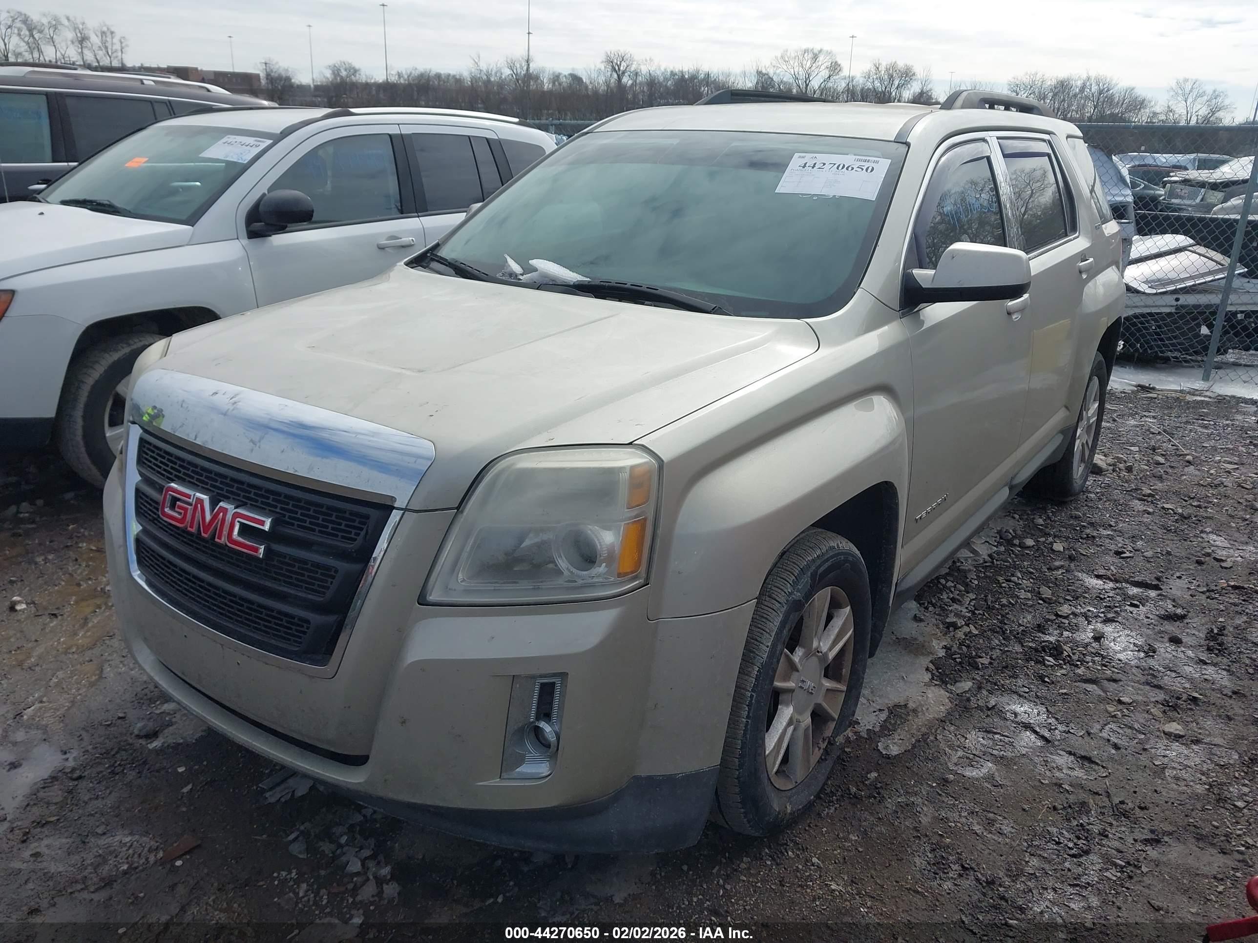 GMC TERRAIN image 6