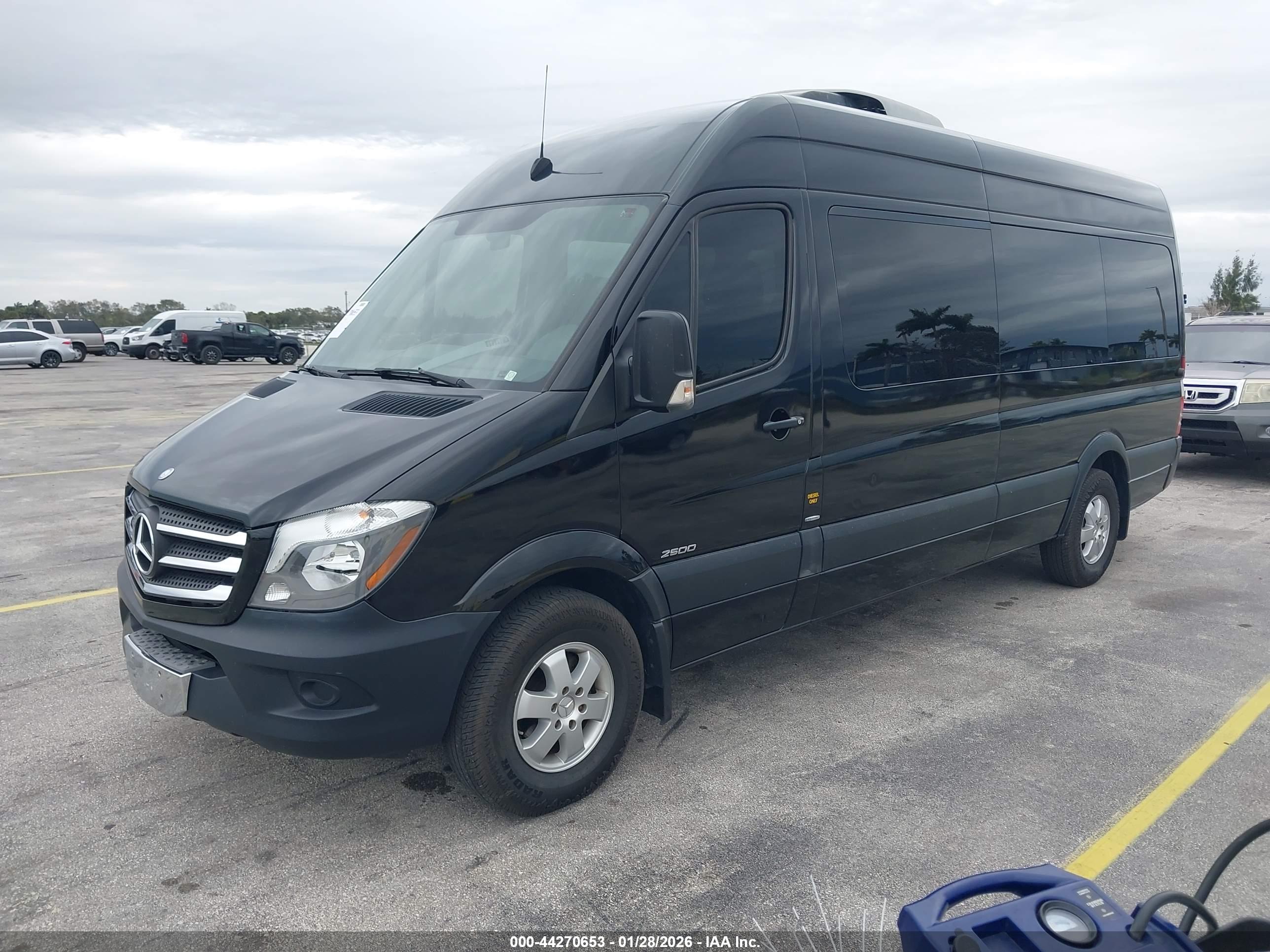 MERCEDES-BENZ SPRINTER image 2