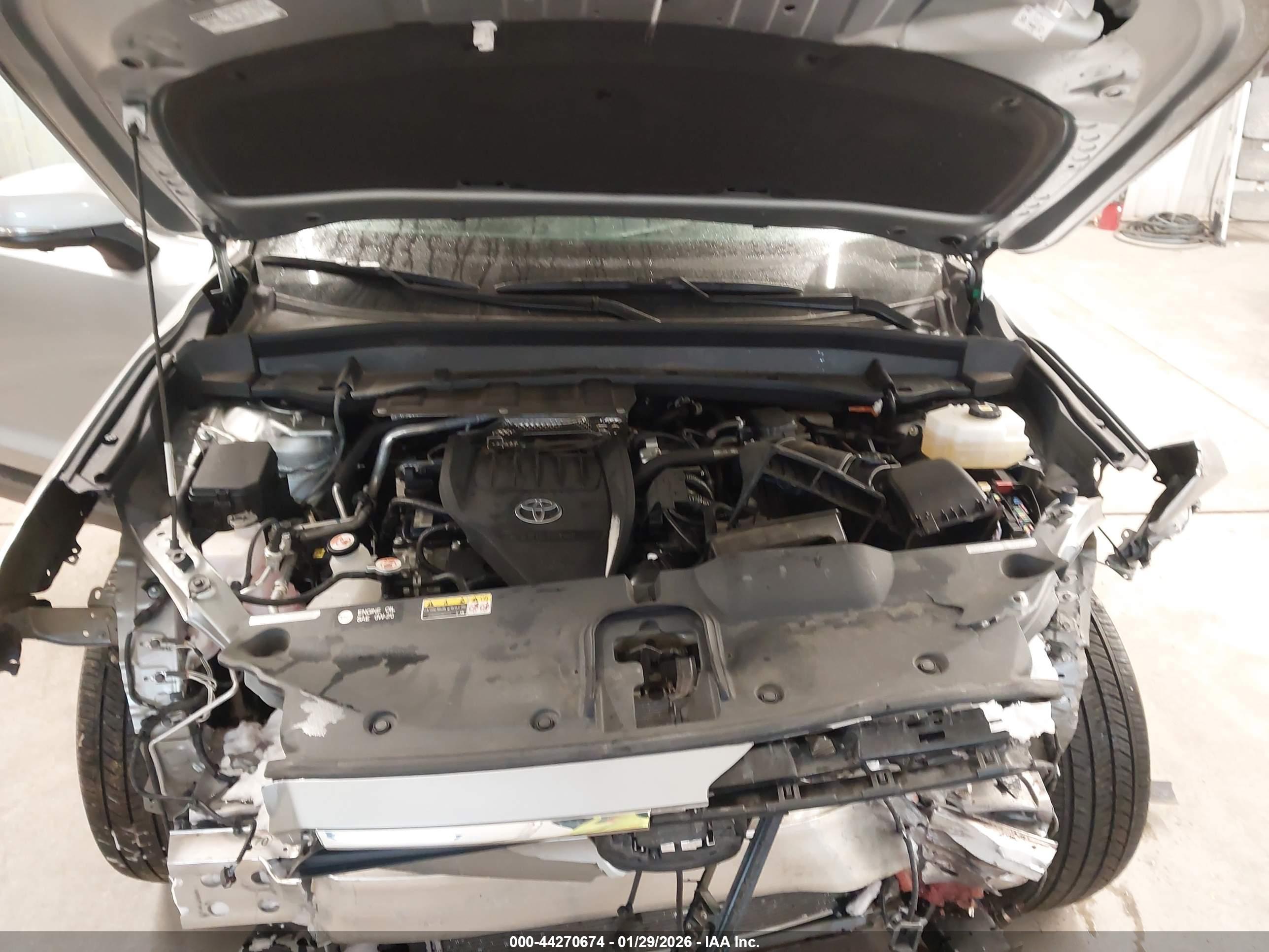 TOYOTA GRAND image 10