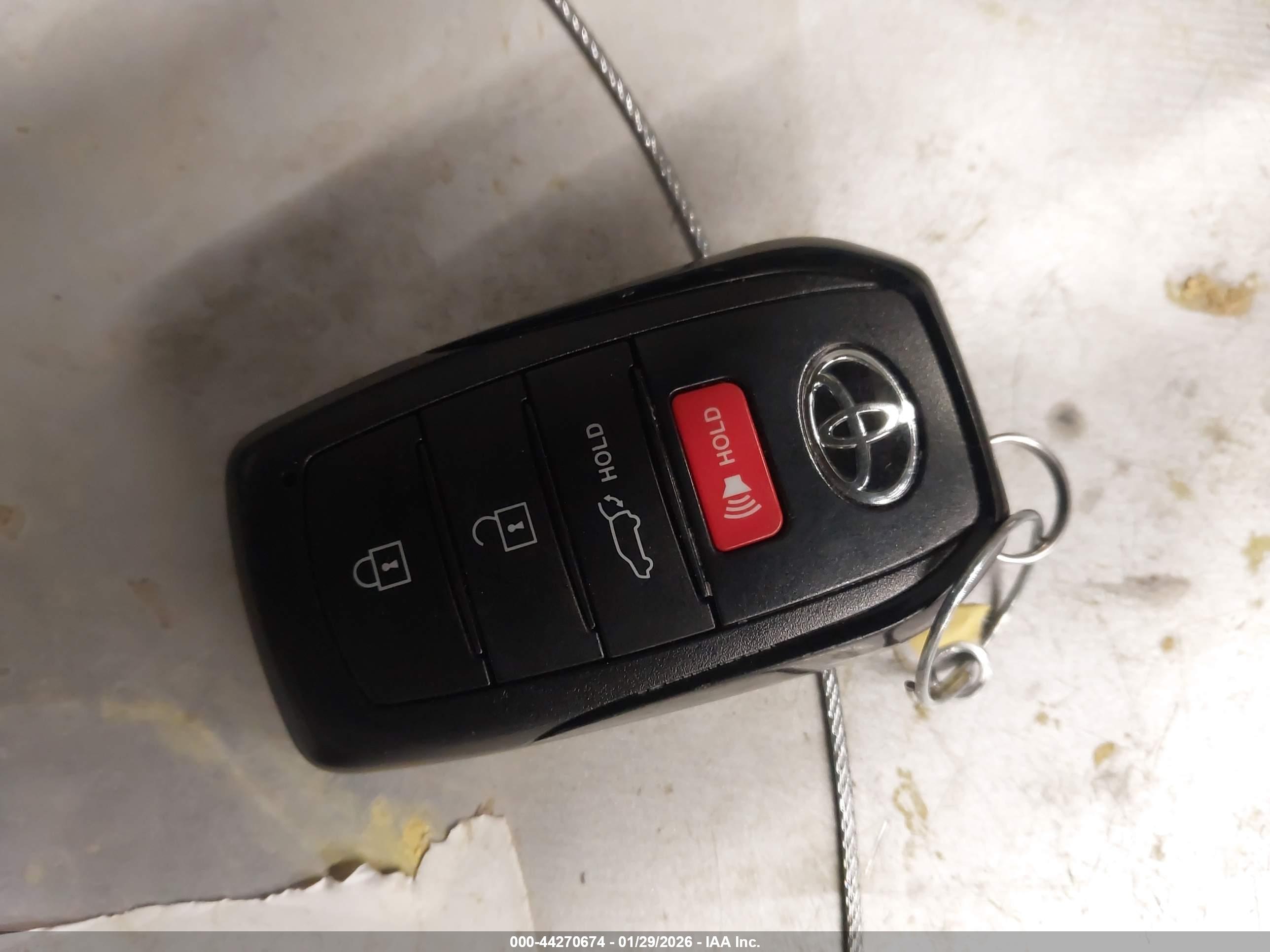 TOYOTA GRAND image 11