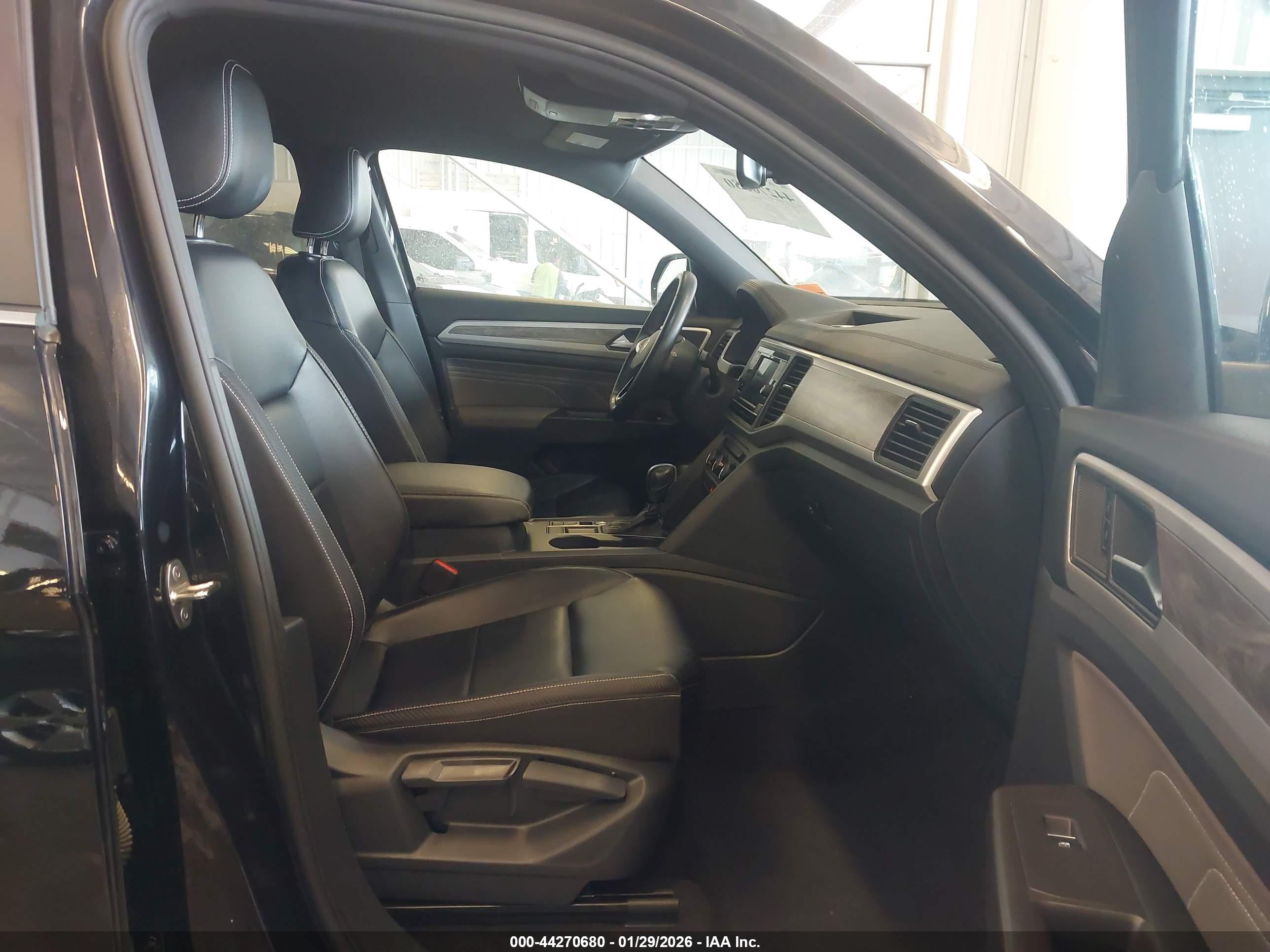 VOLKSWAGEN ATLAS image 5