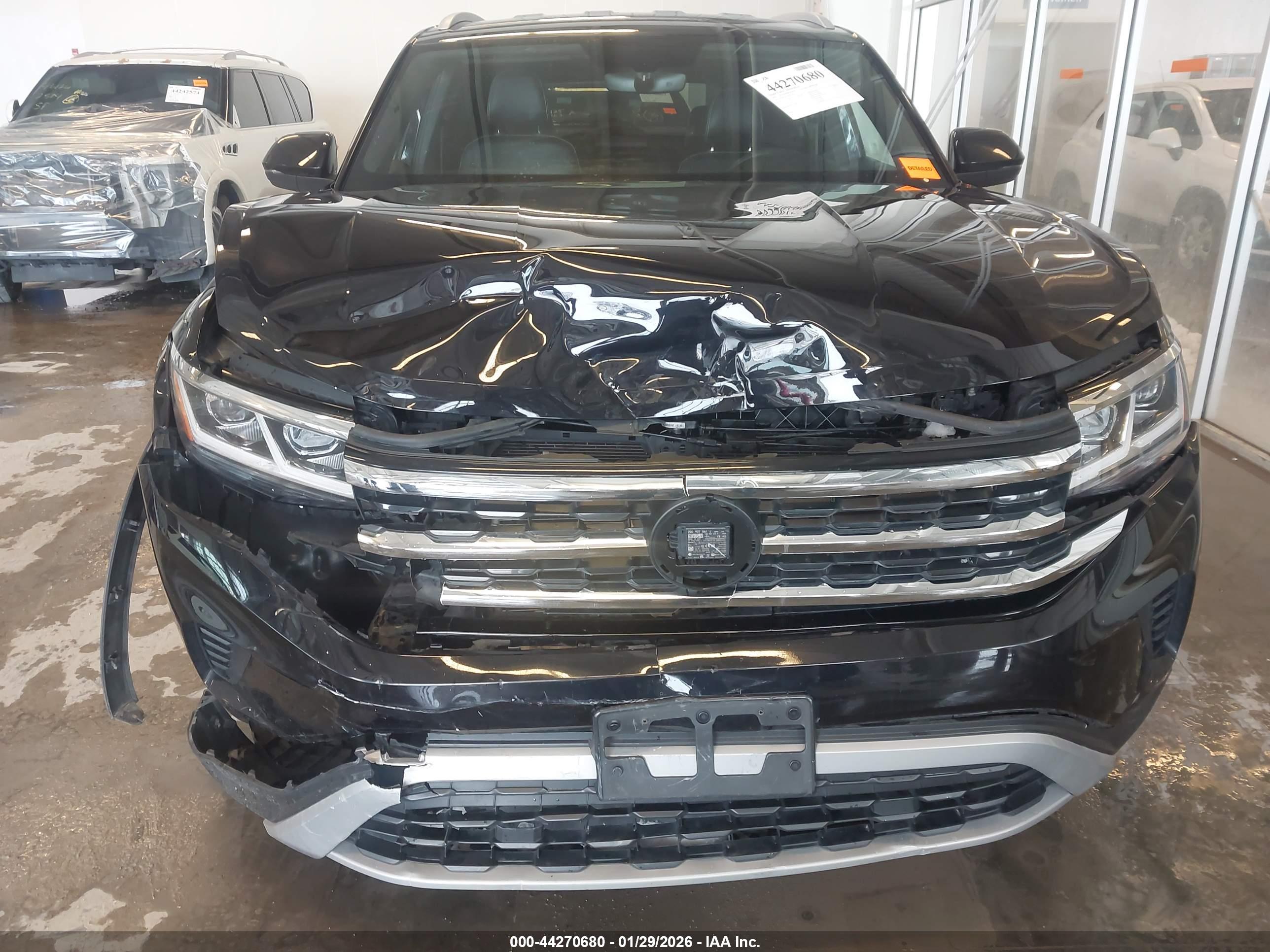 VOLKSWAGEN ATLAS image 6