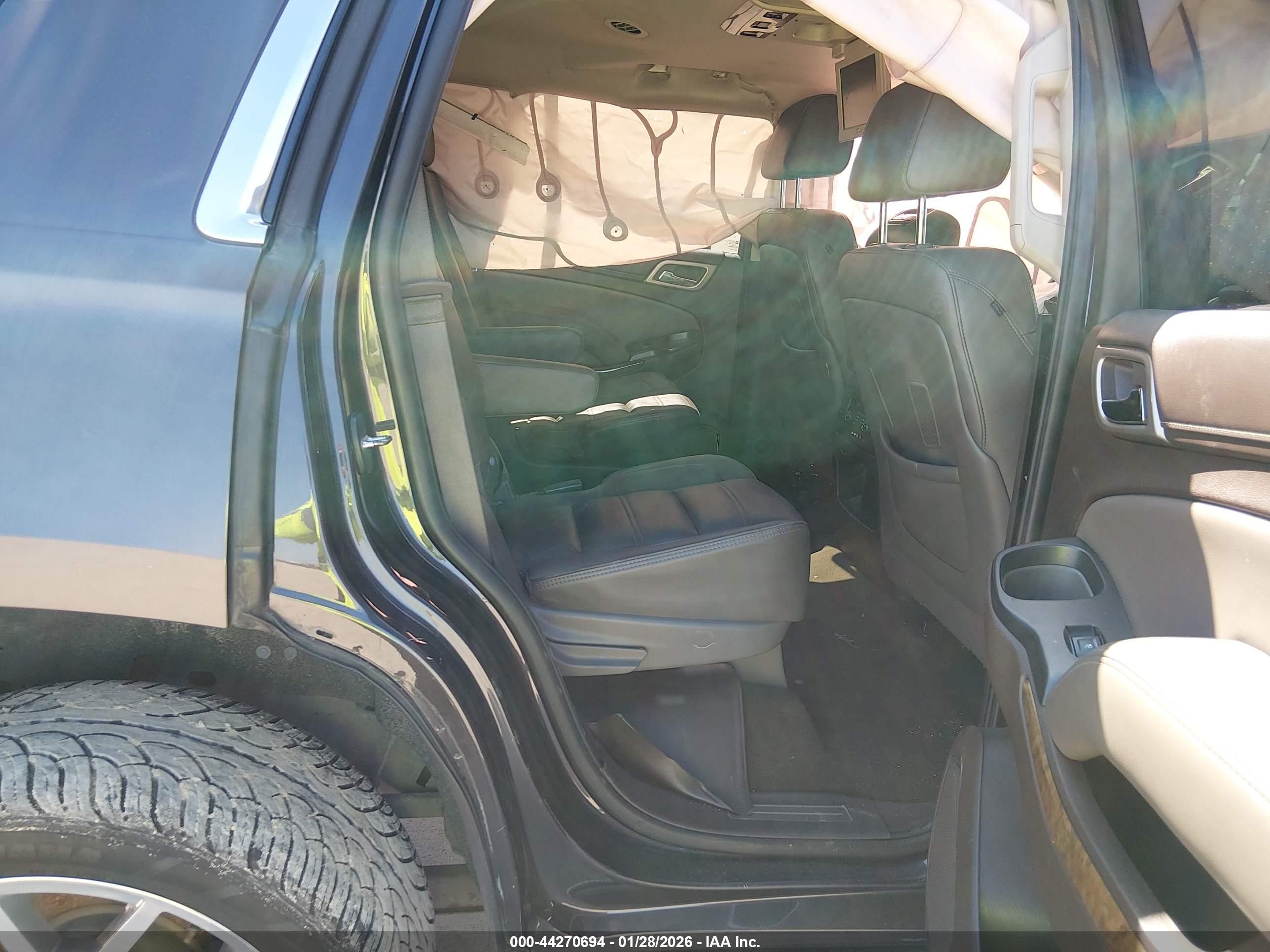 GMC YUKON image 8