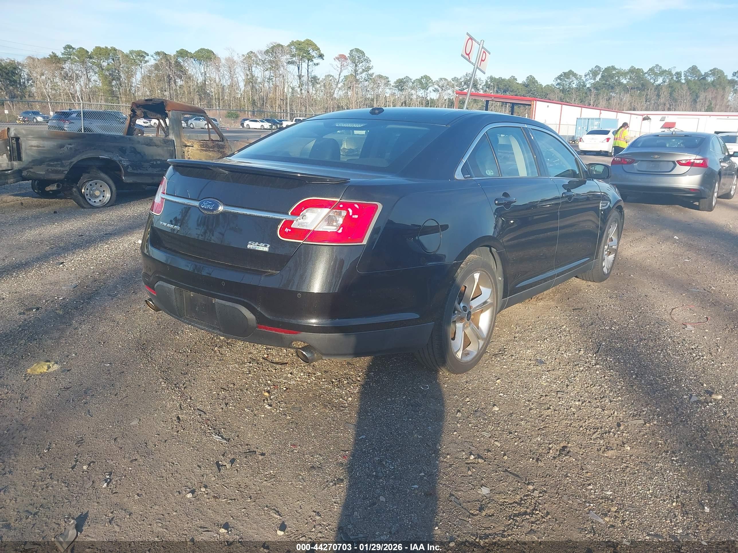 FORD TAURUS image 4