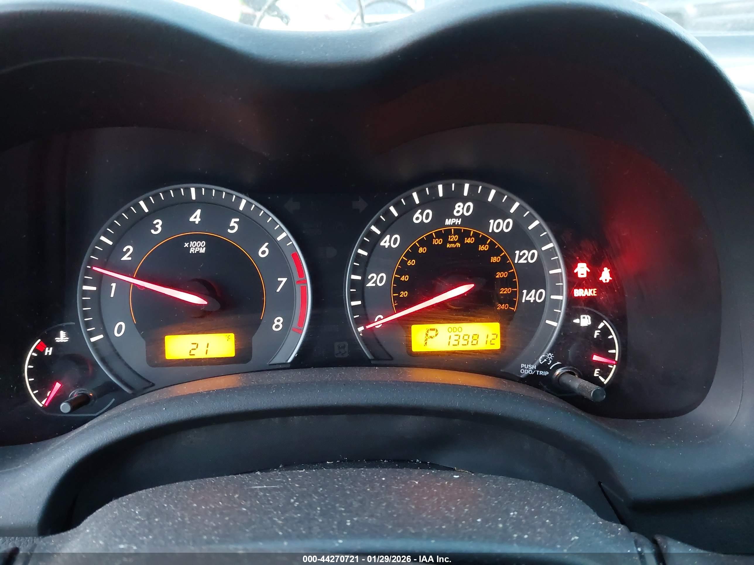 TOYOTA COROLLA image 7
