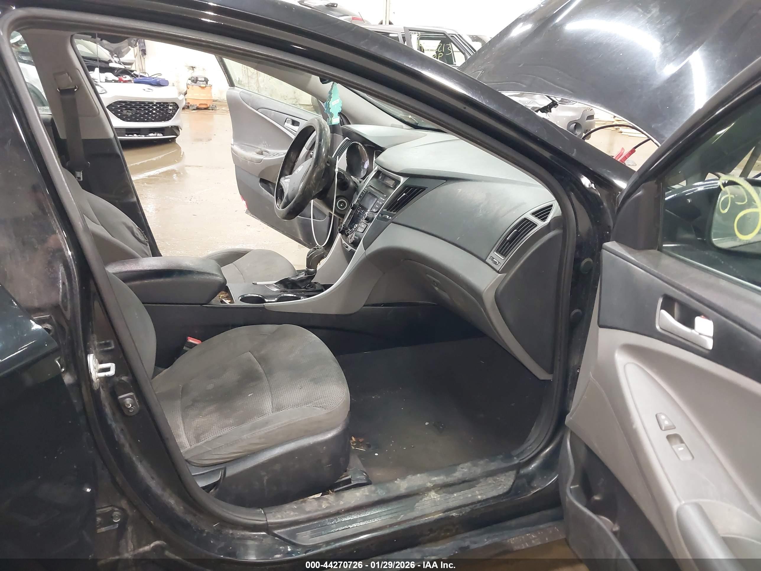 HYUNDAI SONATA image 5