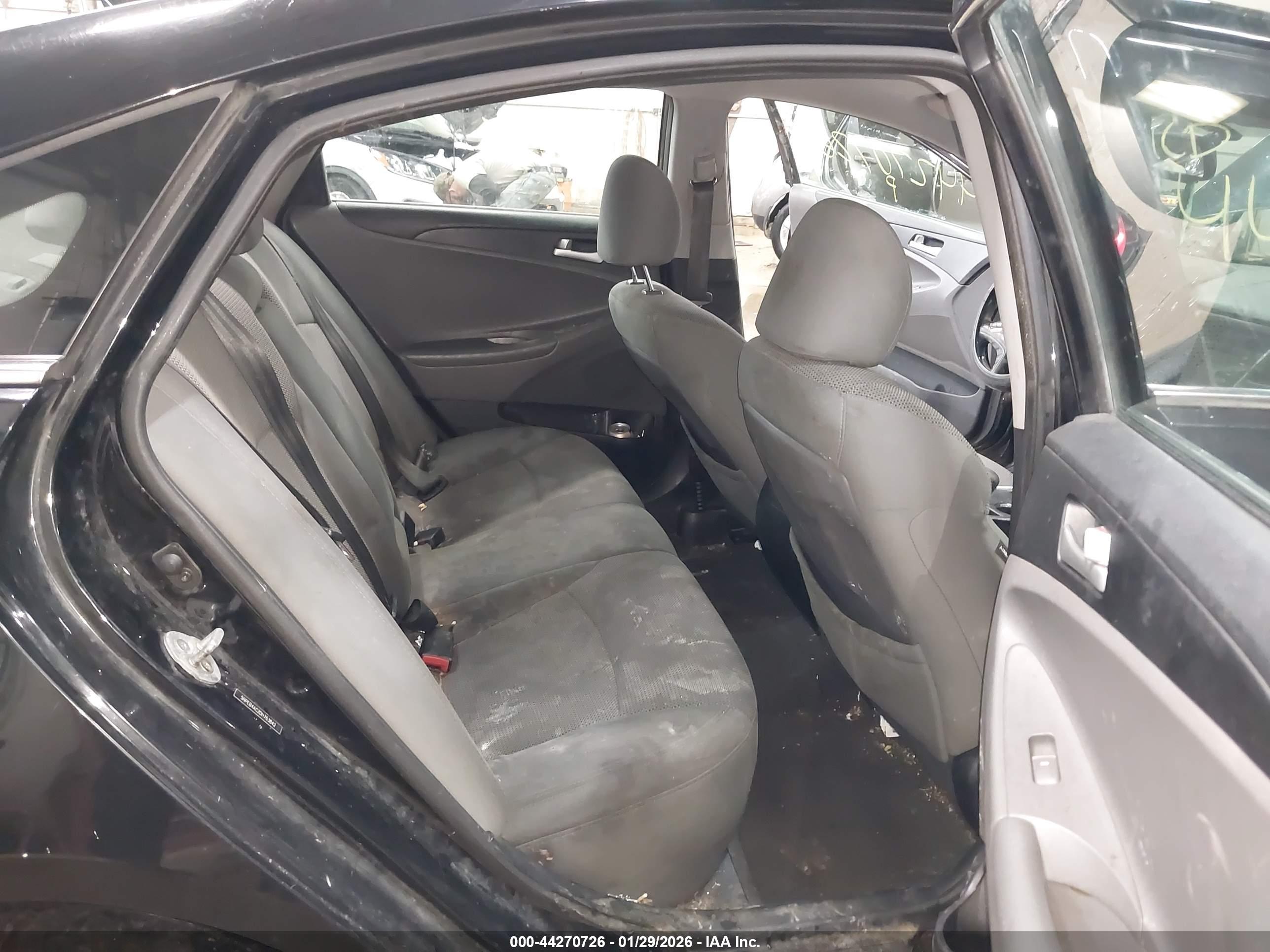 HYUNDAI SONATA image 8