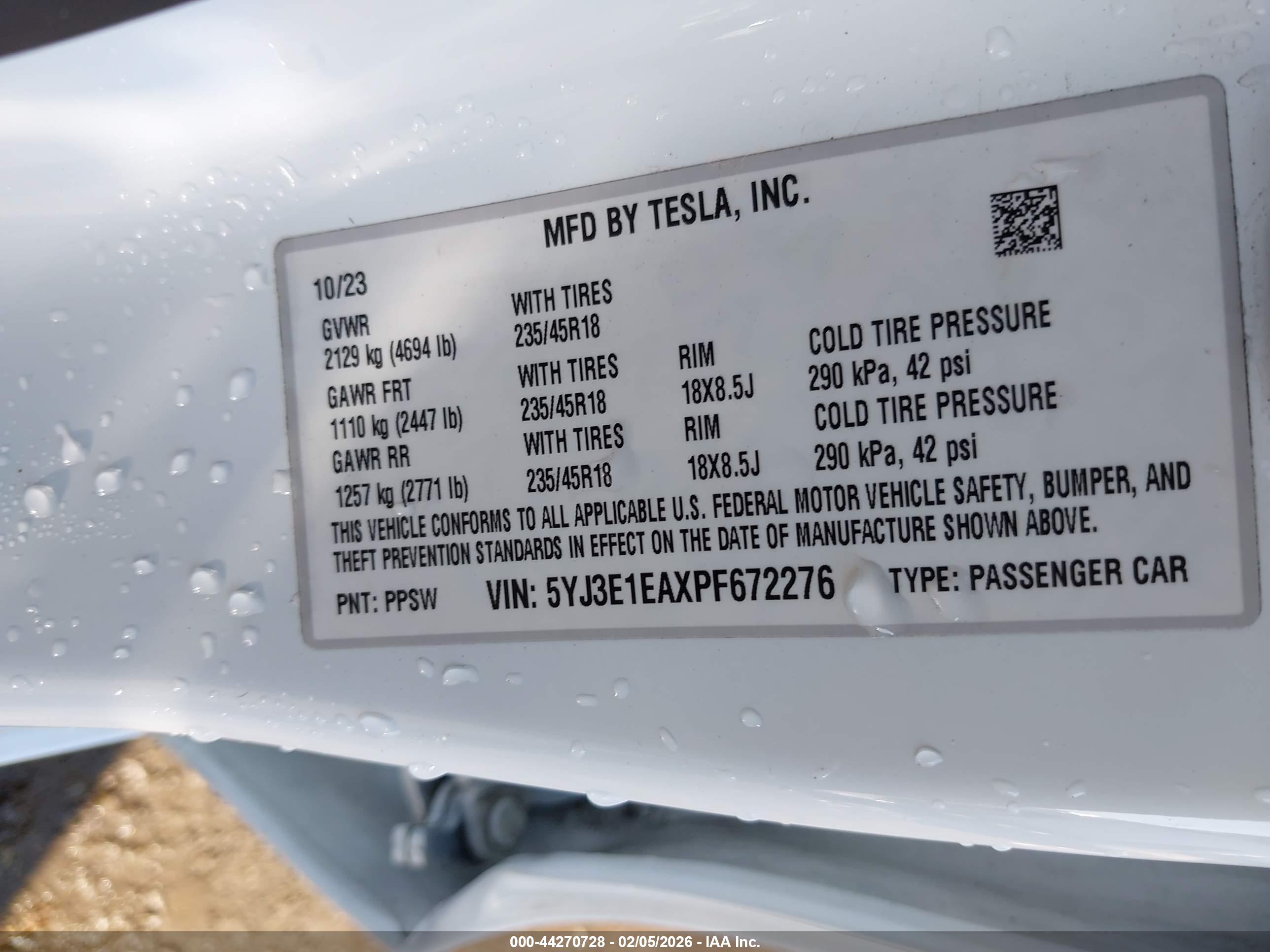 TESLA MODEL image 9