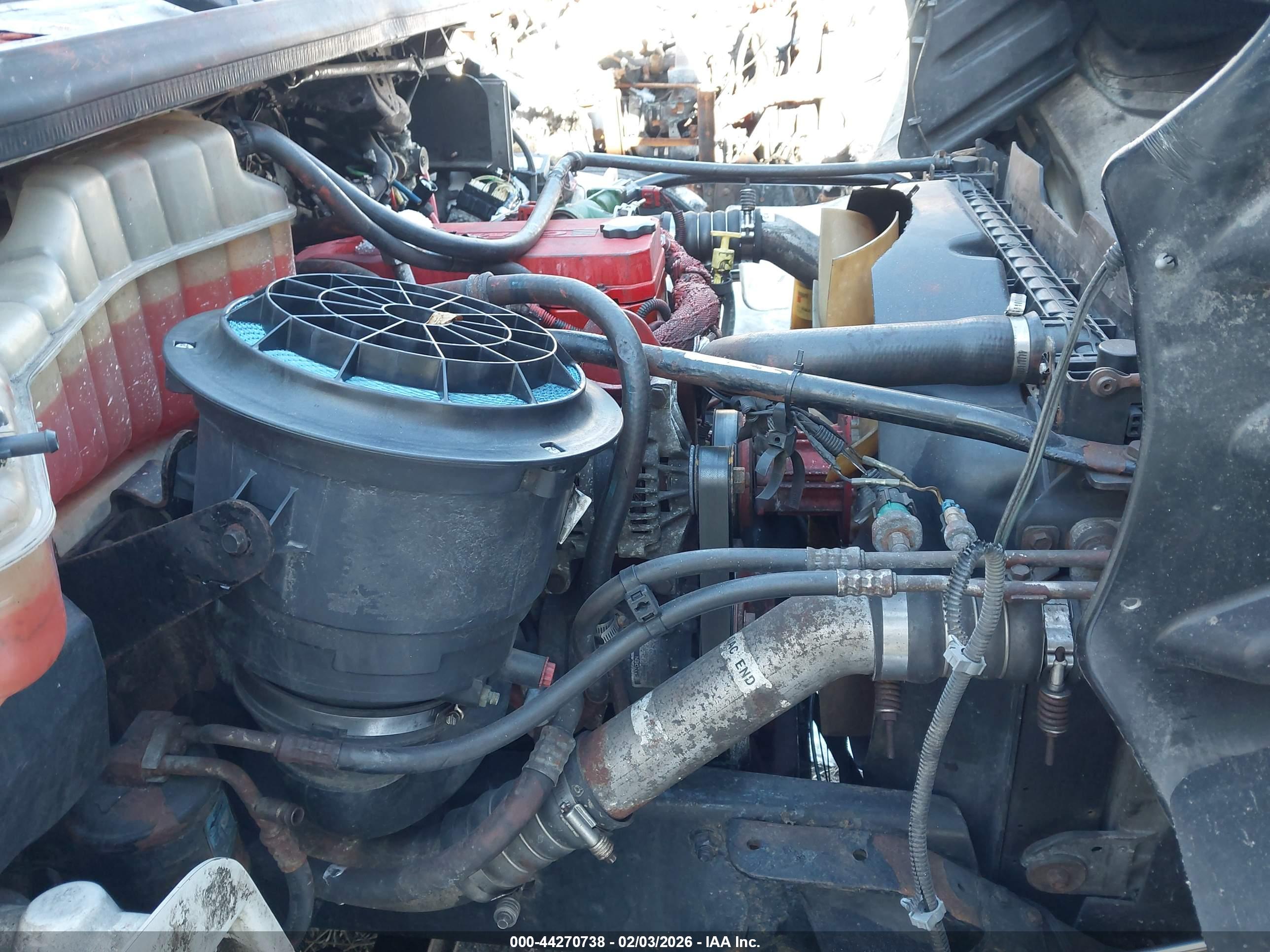 FREIGHTLINER M2 image 10