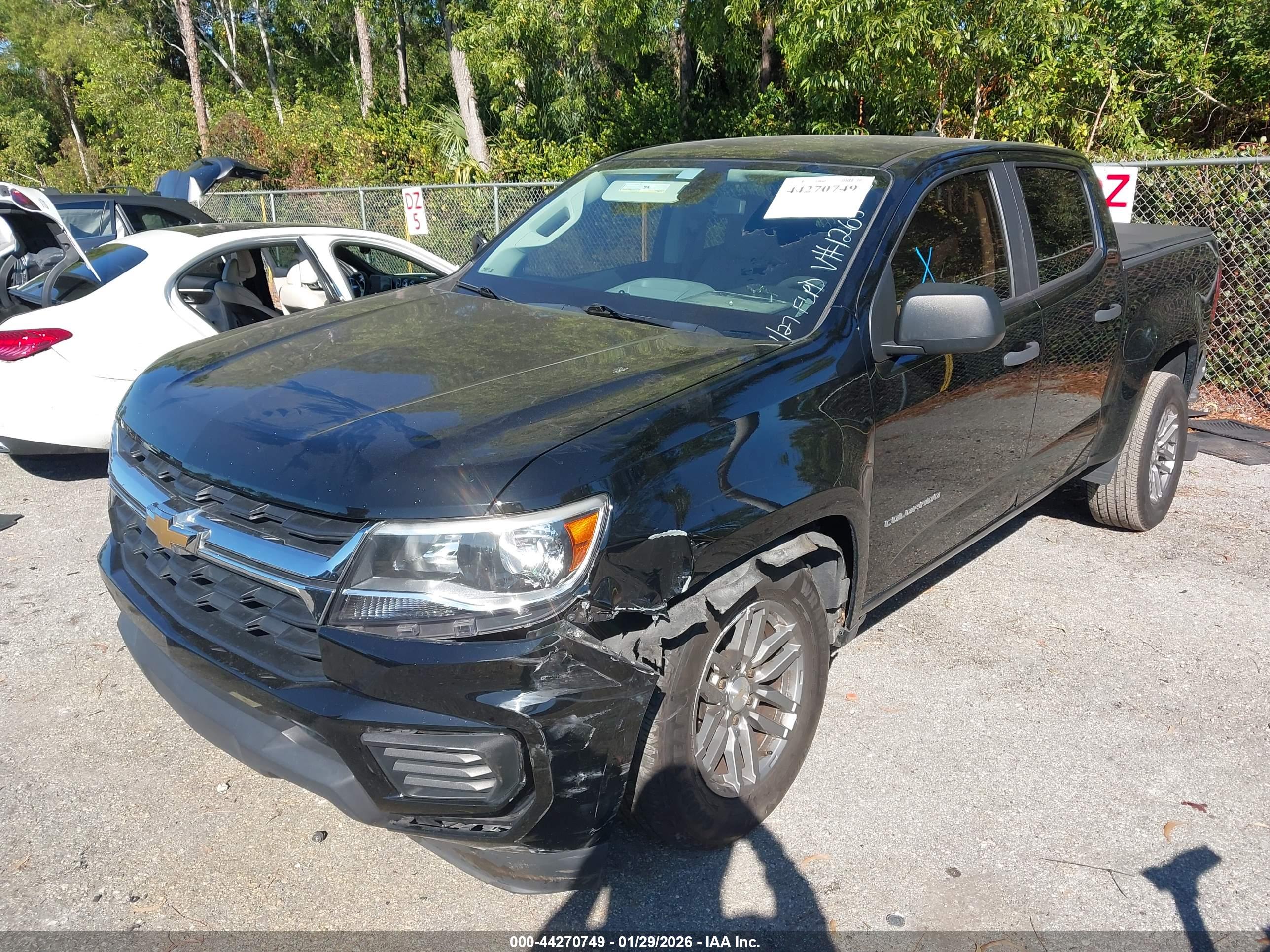 CHEVROLET COLORADO image 6