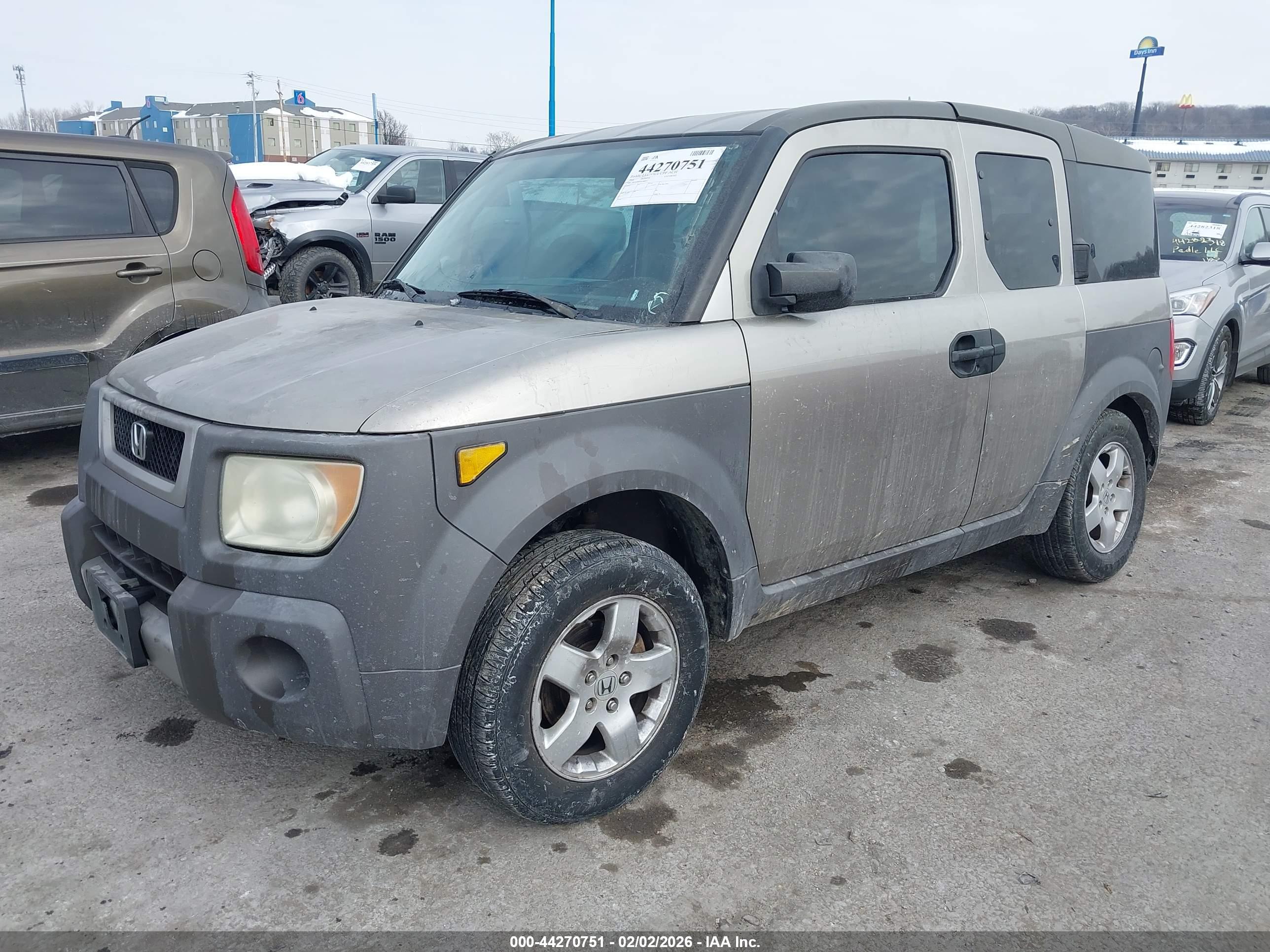 HONDA ELEMENT image 2