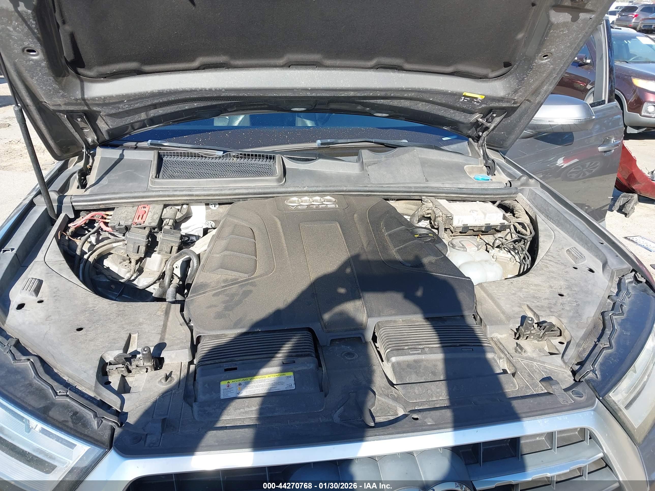 AUDI Q7 image 10