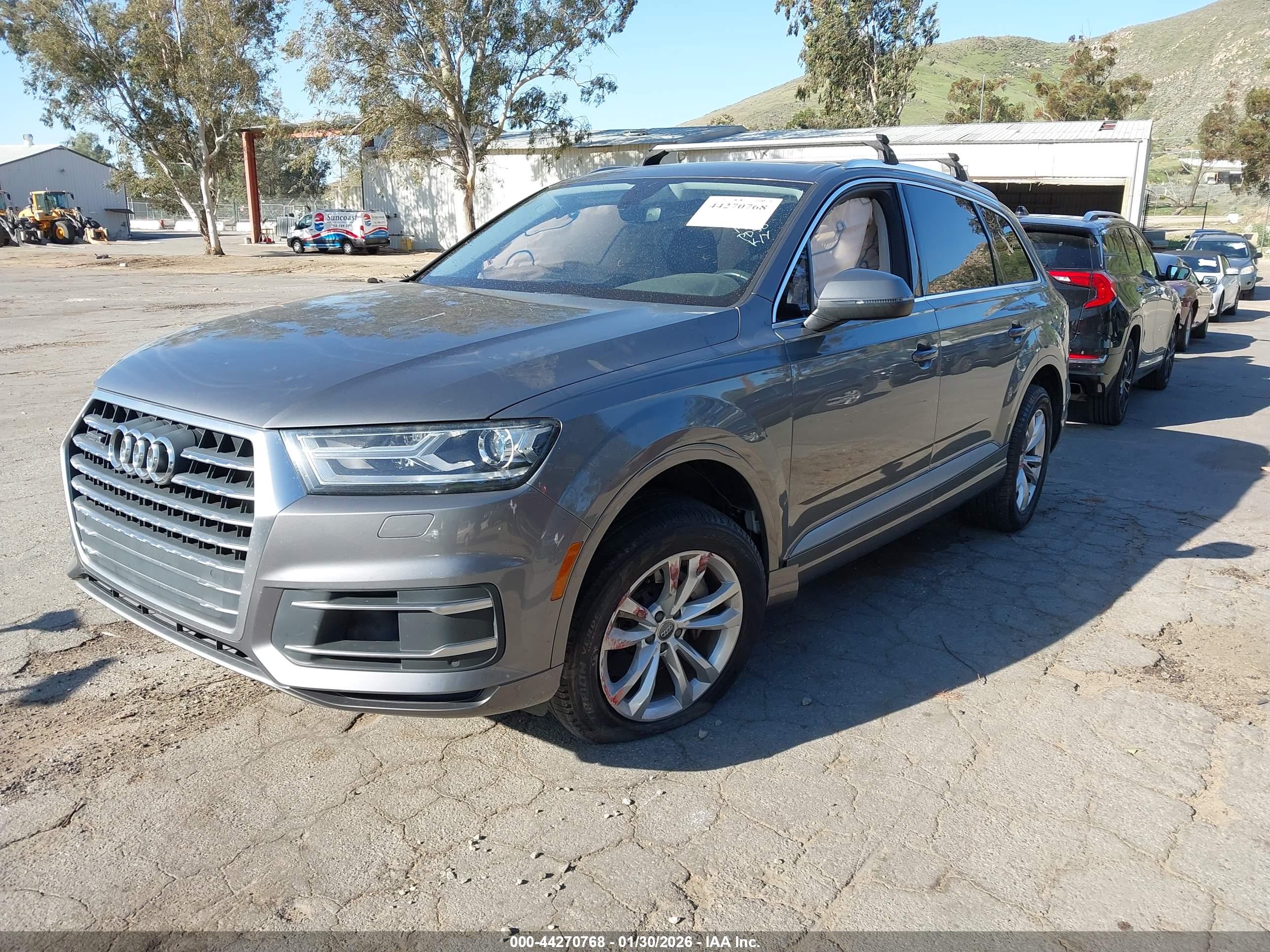 AUDI Q7 image 2