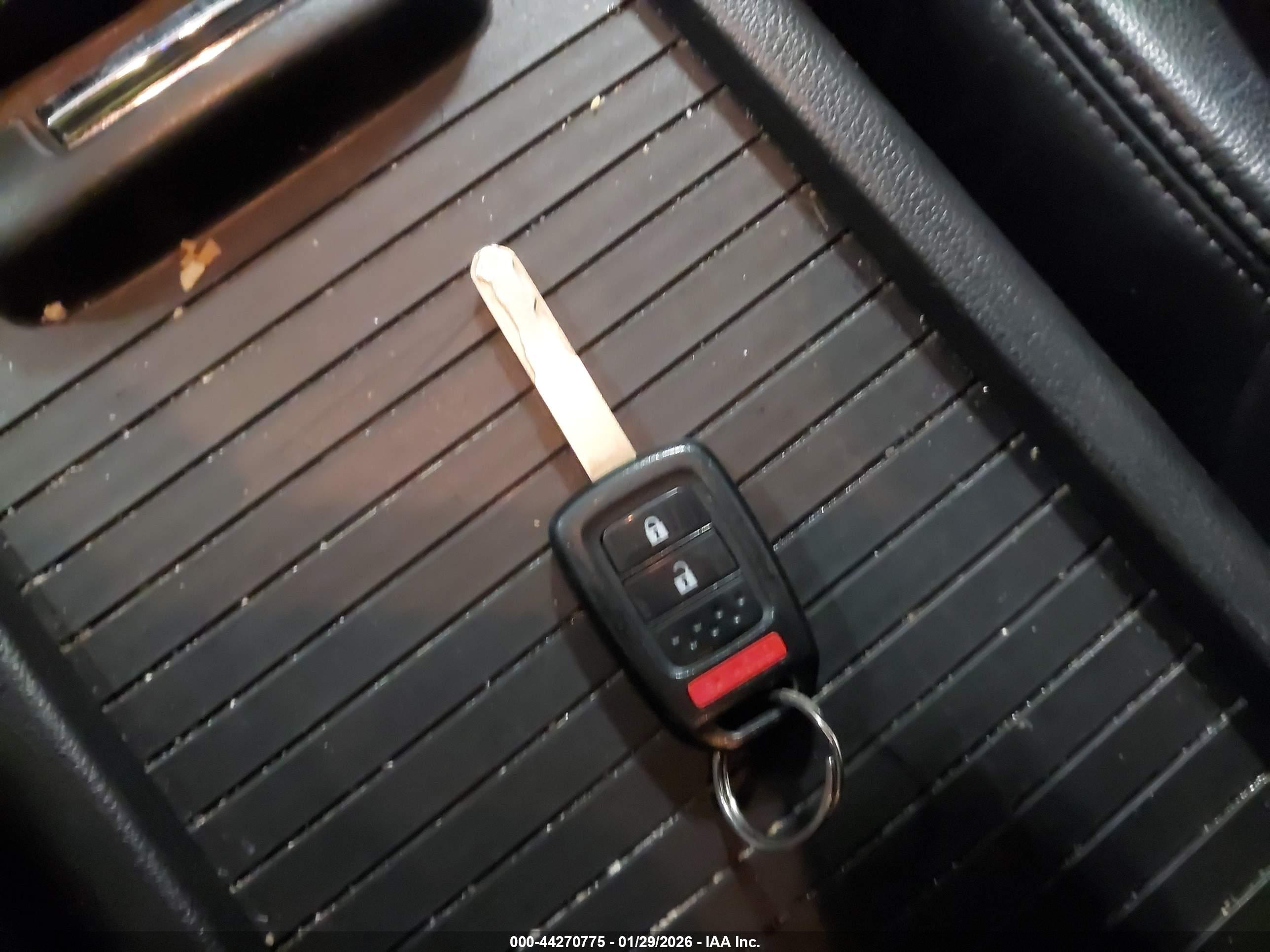 HONDA CR-V image 11