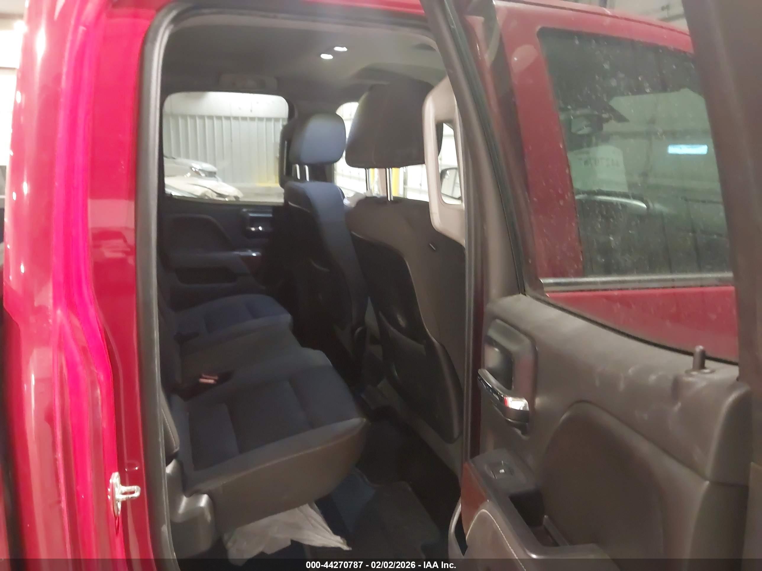 GMC SIERRA image 8