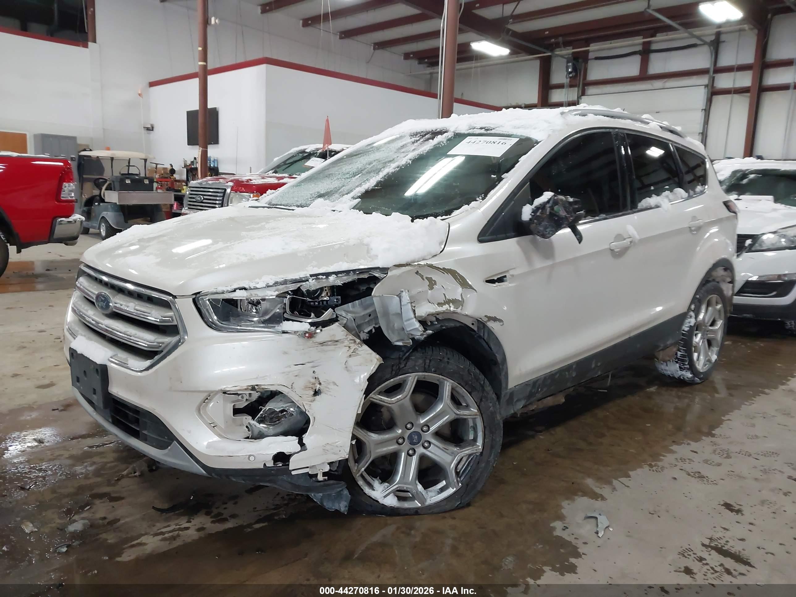 FORD ESCAPE image 2