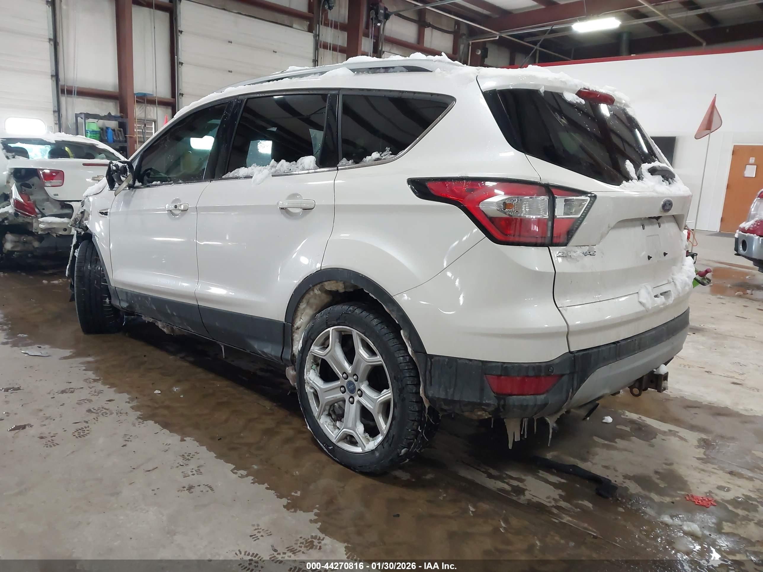 FORD ESCAPE image 3