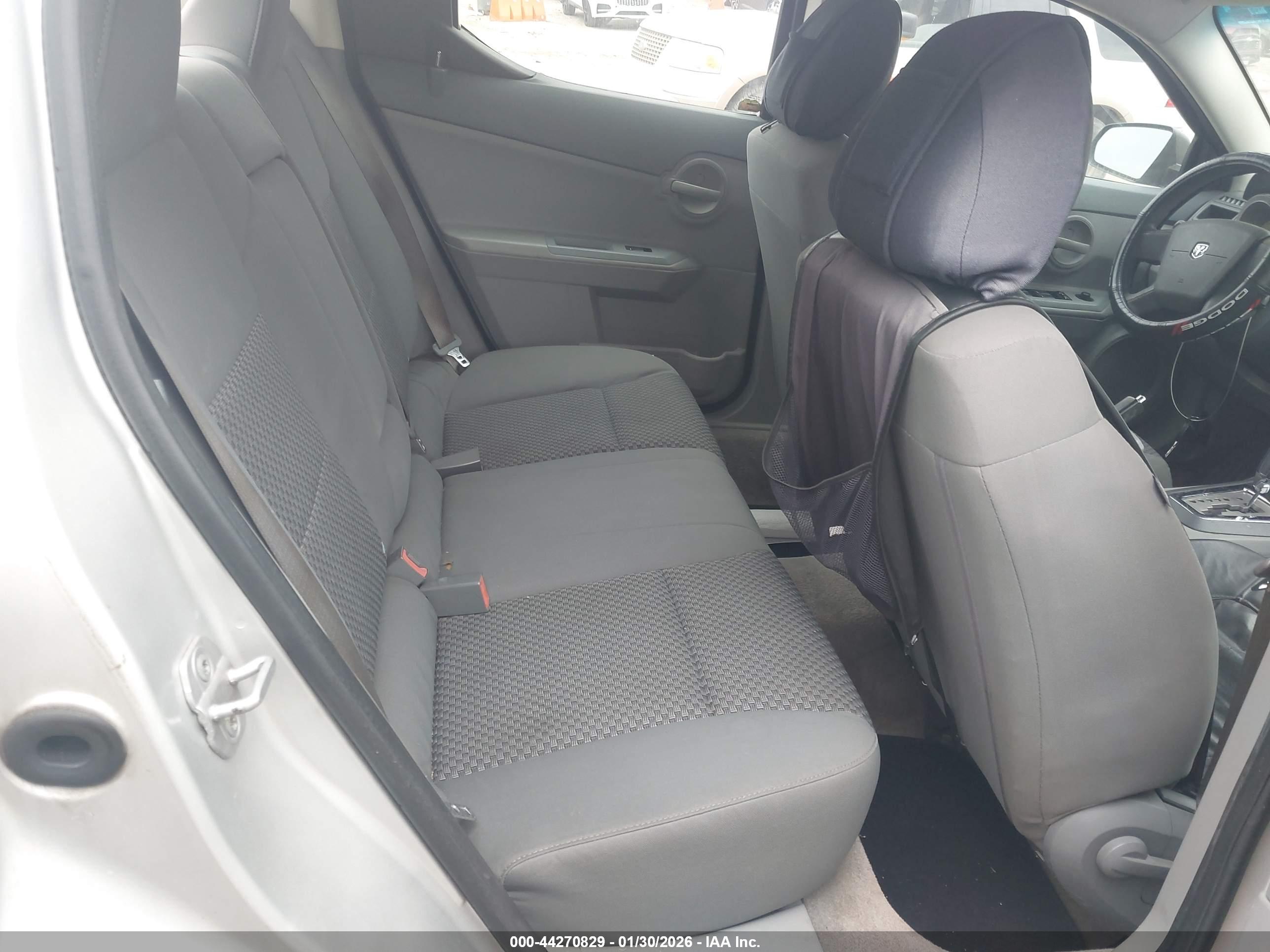 DODGE AVENGER image 8