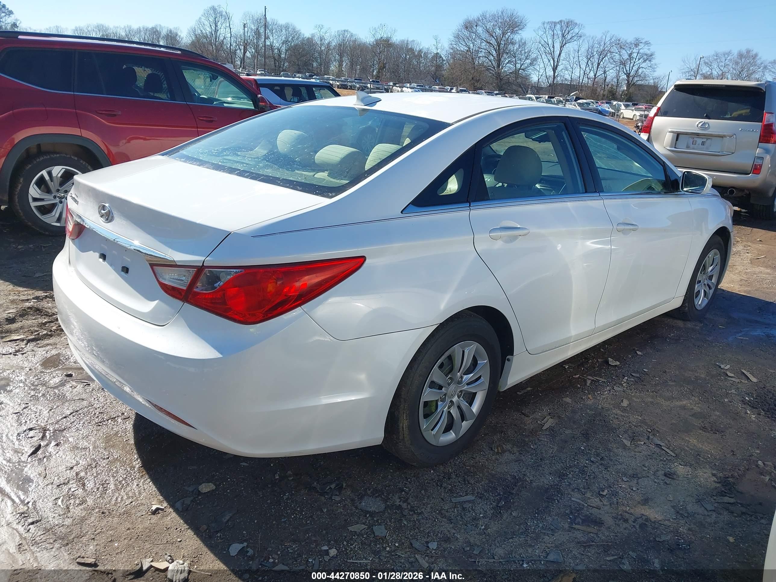 HYUNDAI SONATA image 4