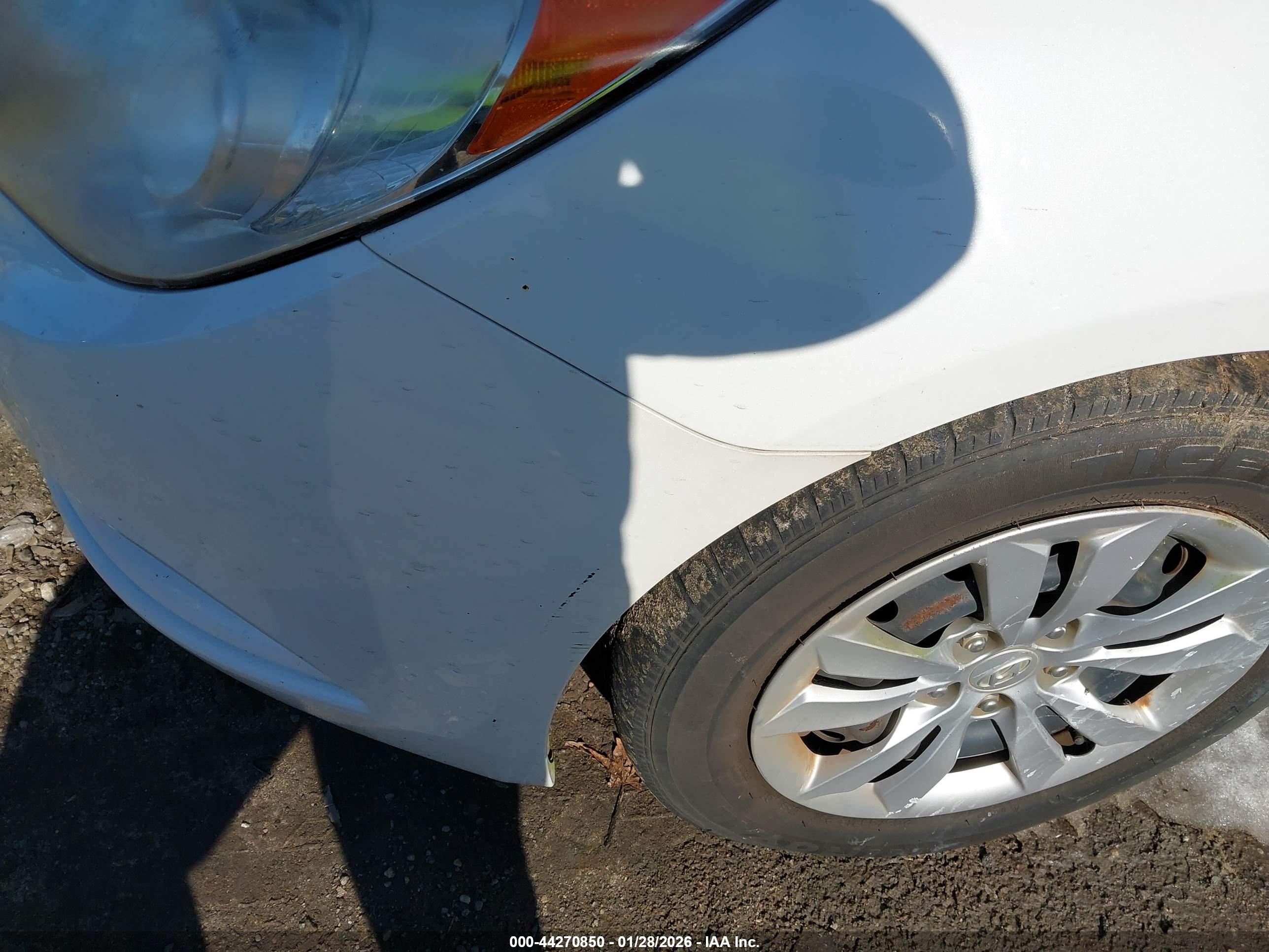 HYUNDAI SONATA image 6
