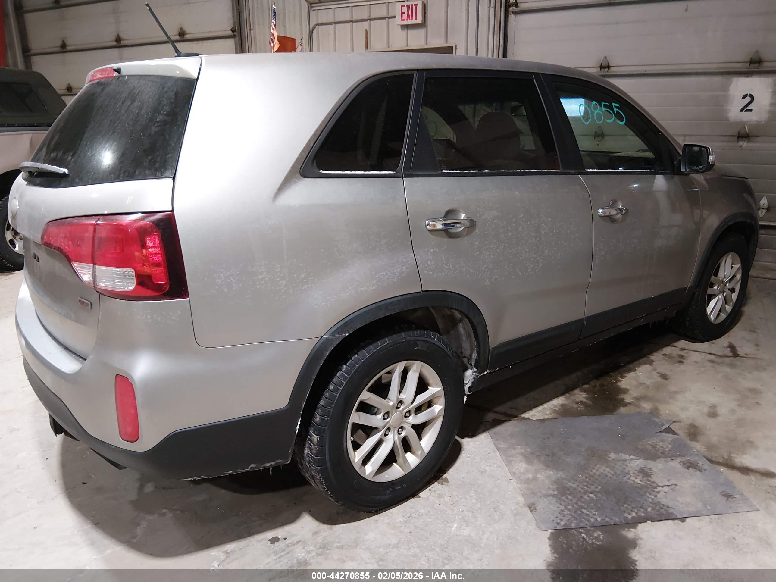 KIA SORENTO image 4
