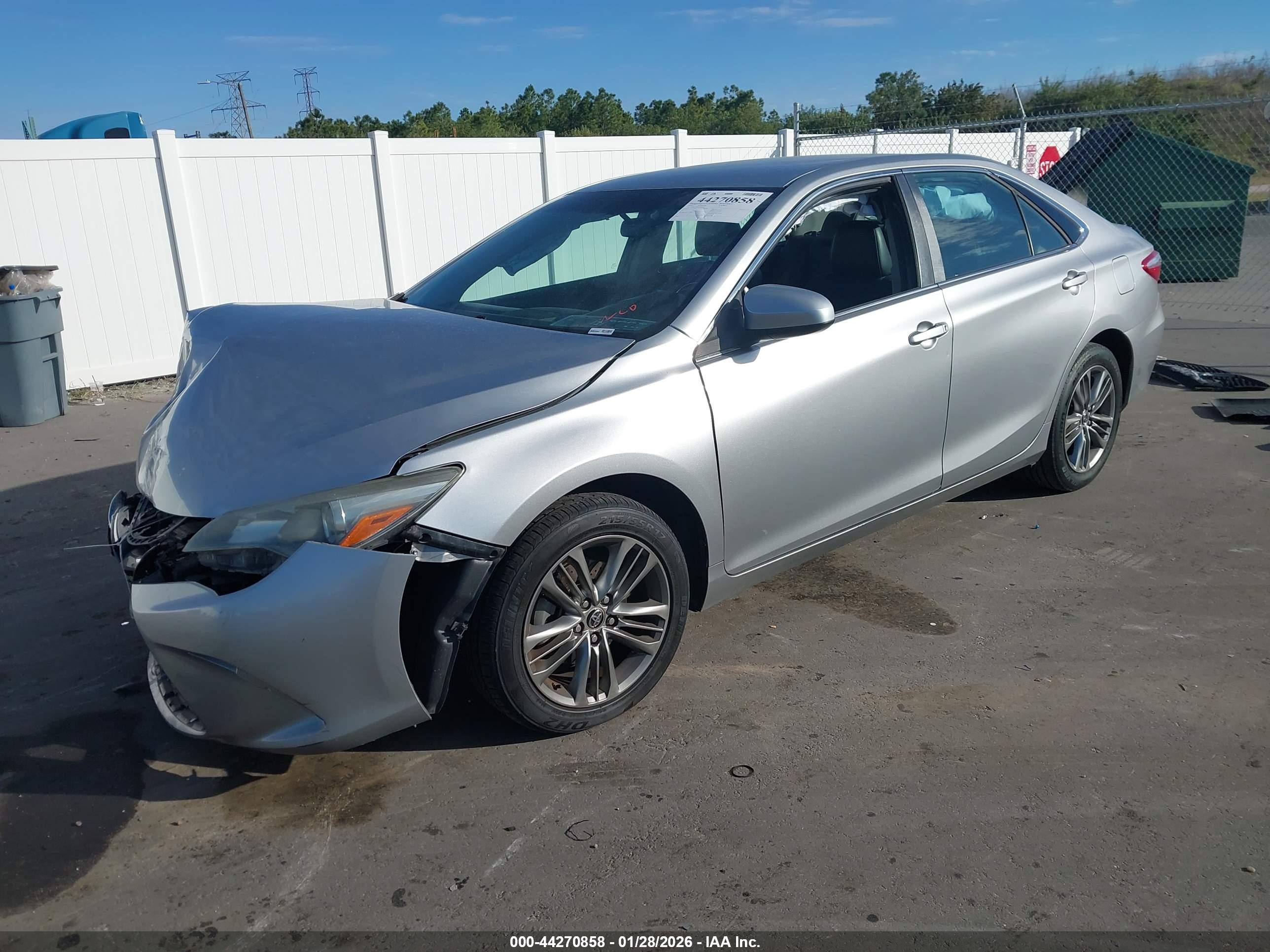 TOYOTA CAMRY image 2