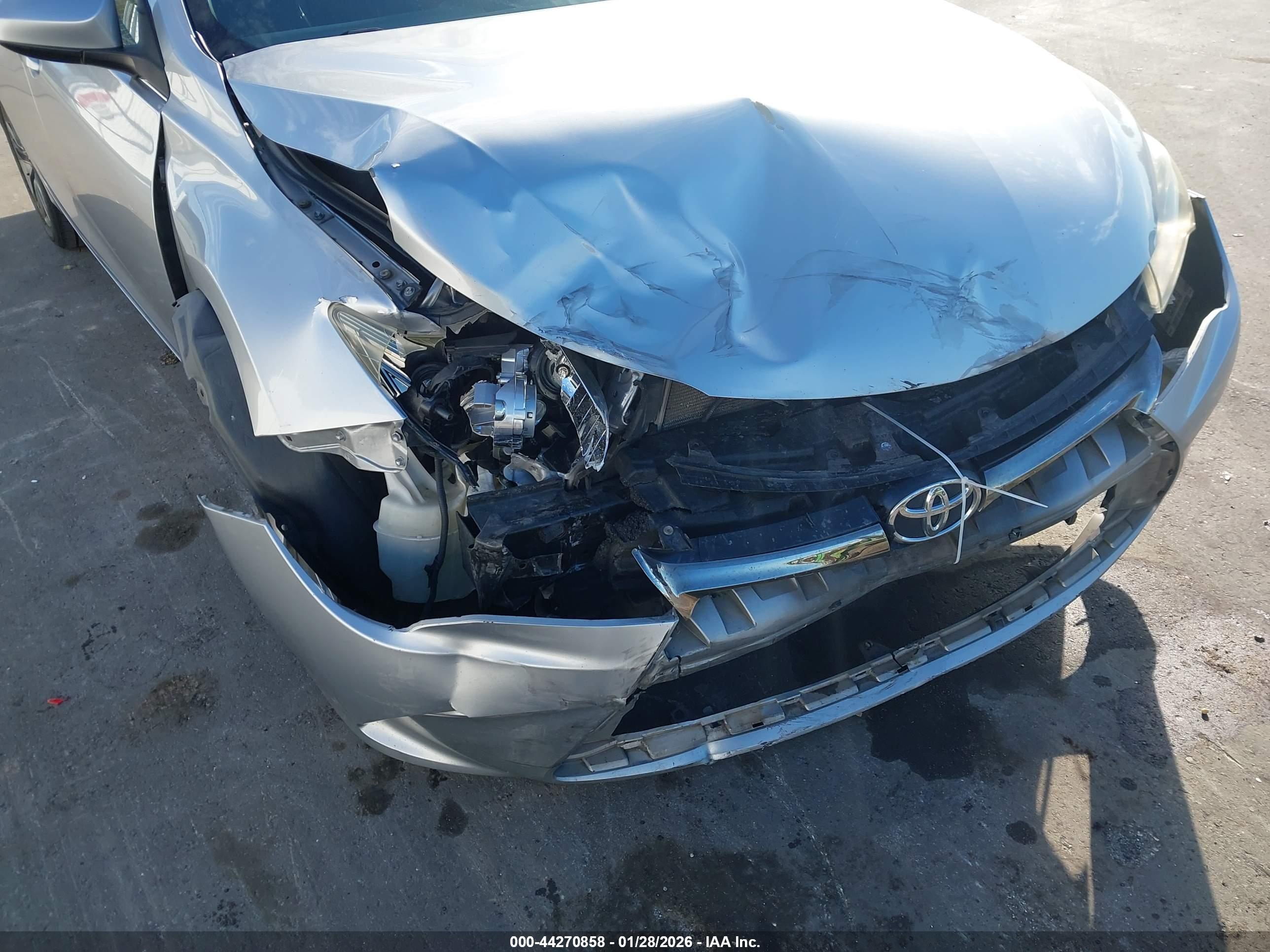 TOYOTA CAMRY image 6