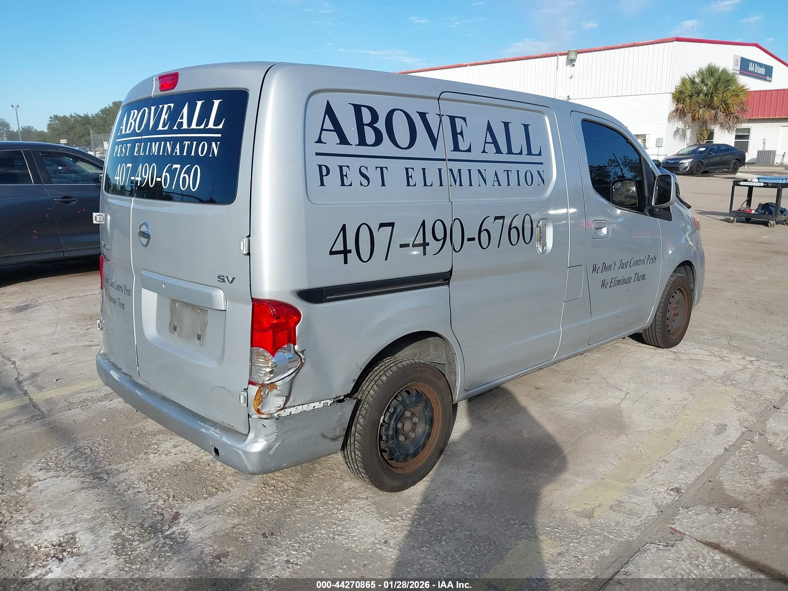 NISSAN NV200 image 4