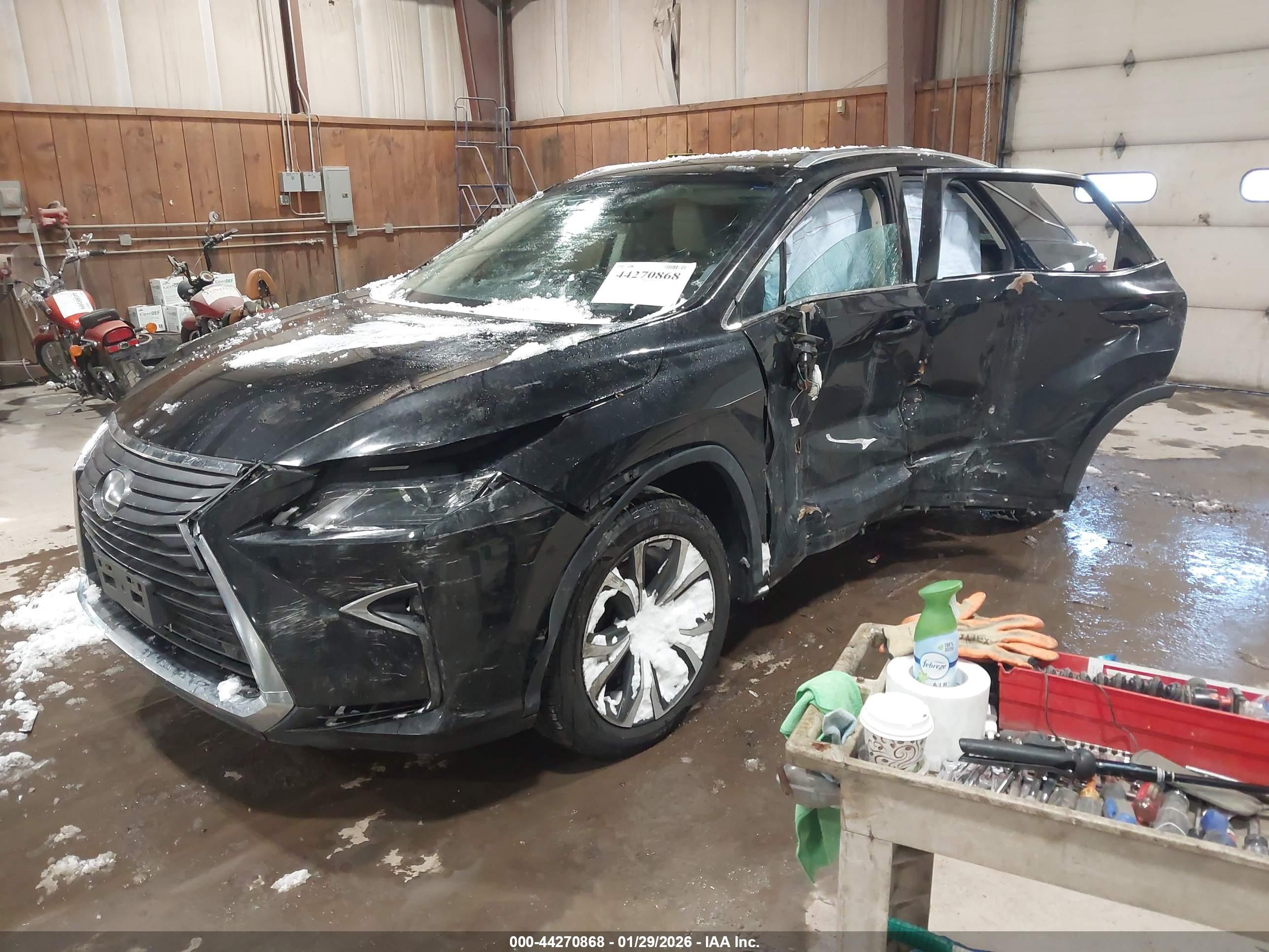 LEXUS RX image 2