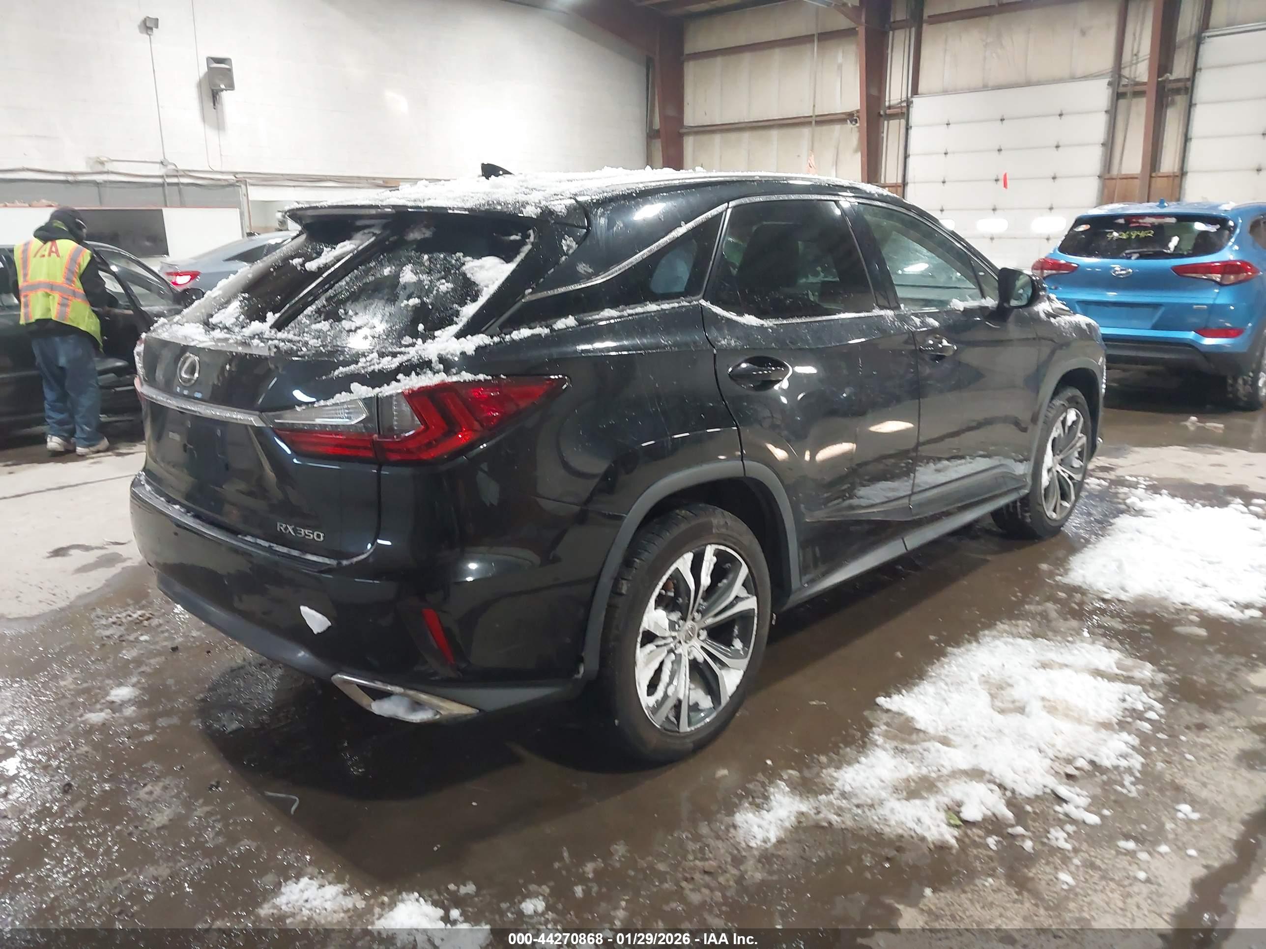 LEXUS RX image 4
