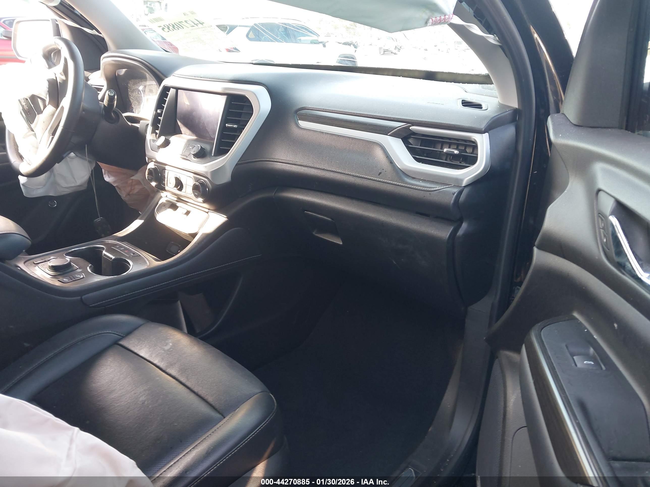 GMC ACADIA image 5