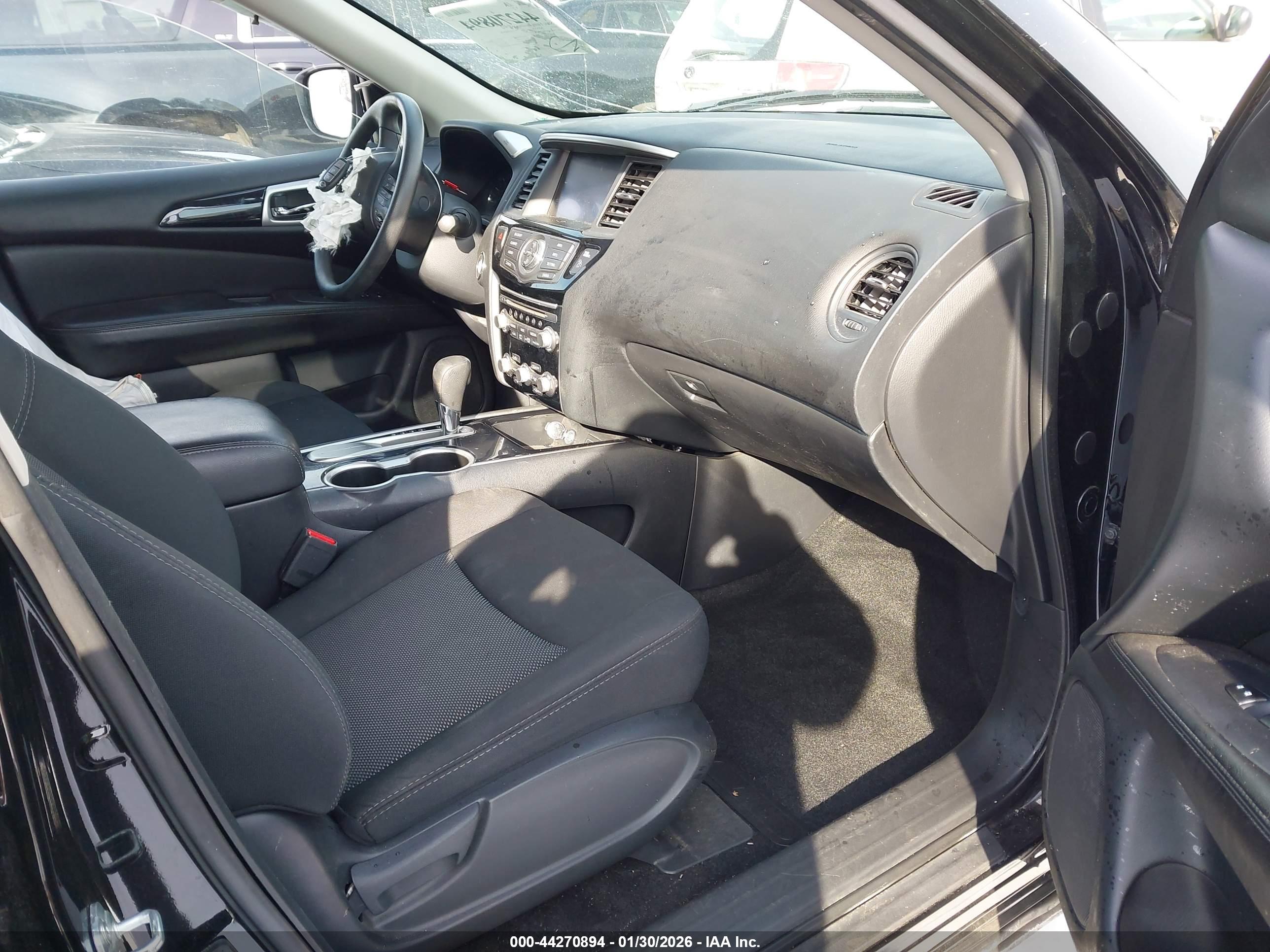 NISSAN PATHFINDER image 5
