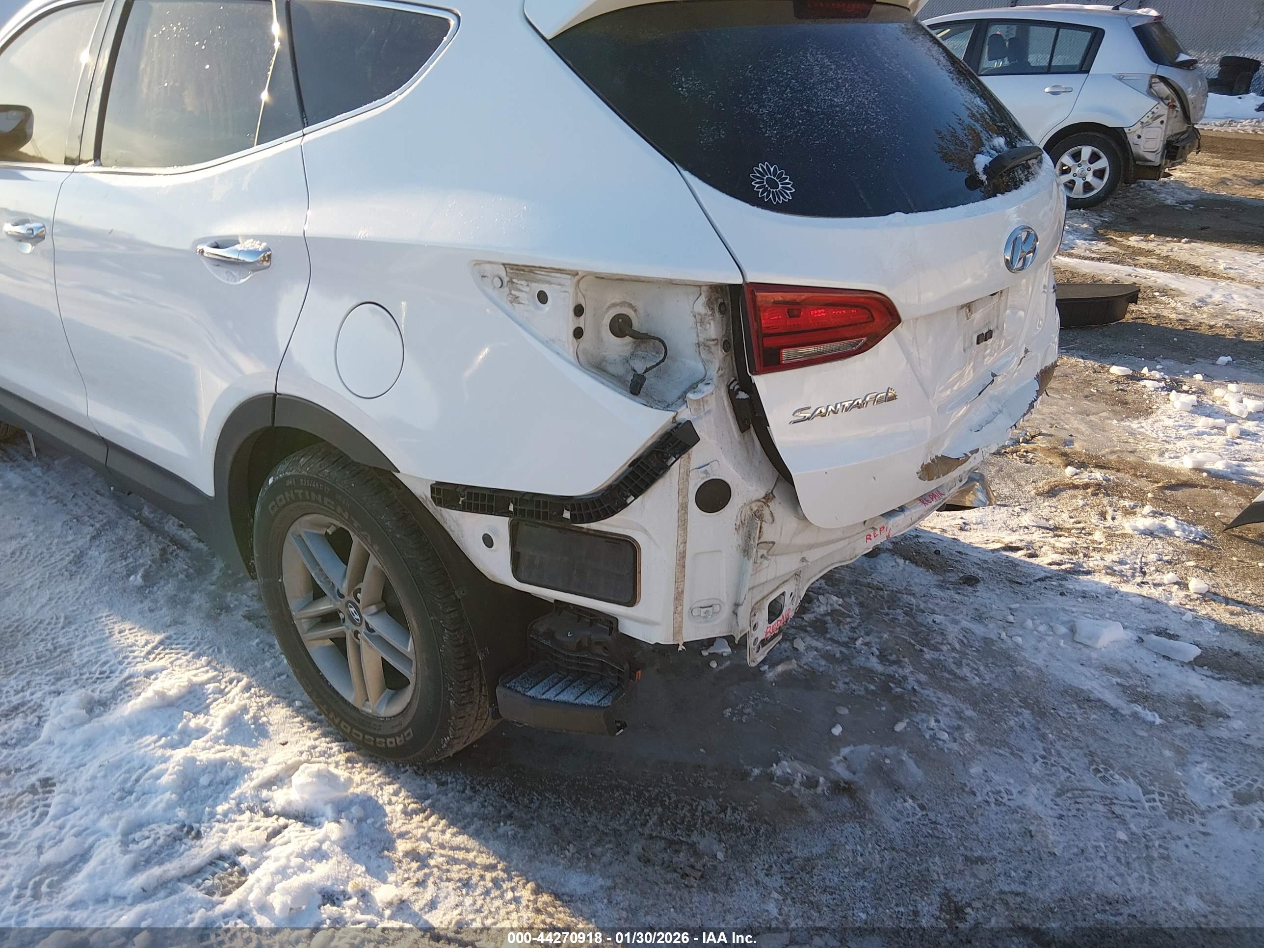 HYUNDAI SANTA image 6