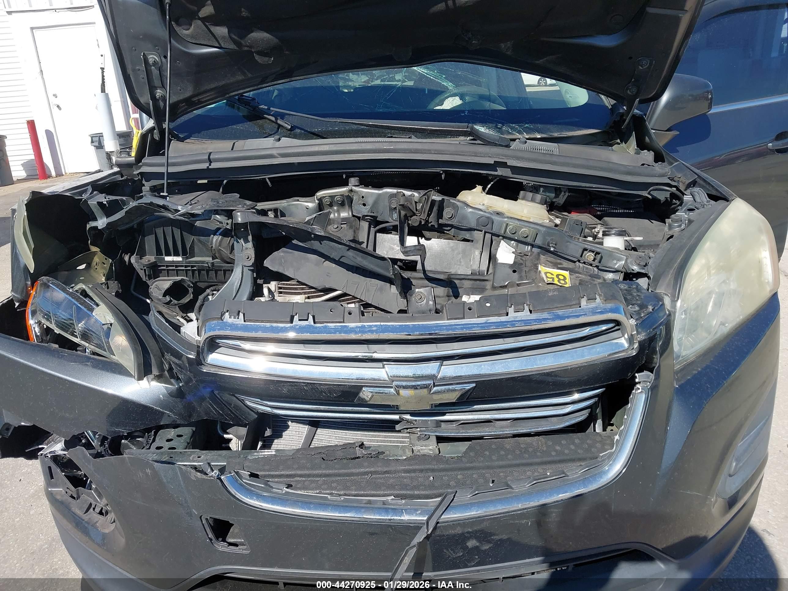 CHEVROLET TRAX image 10