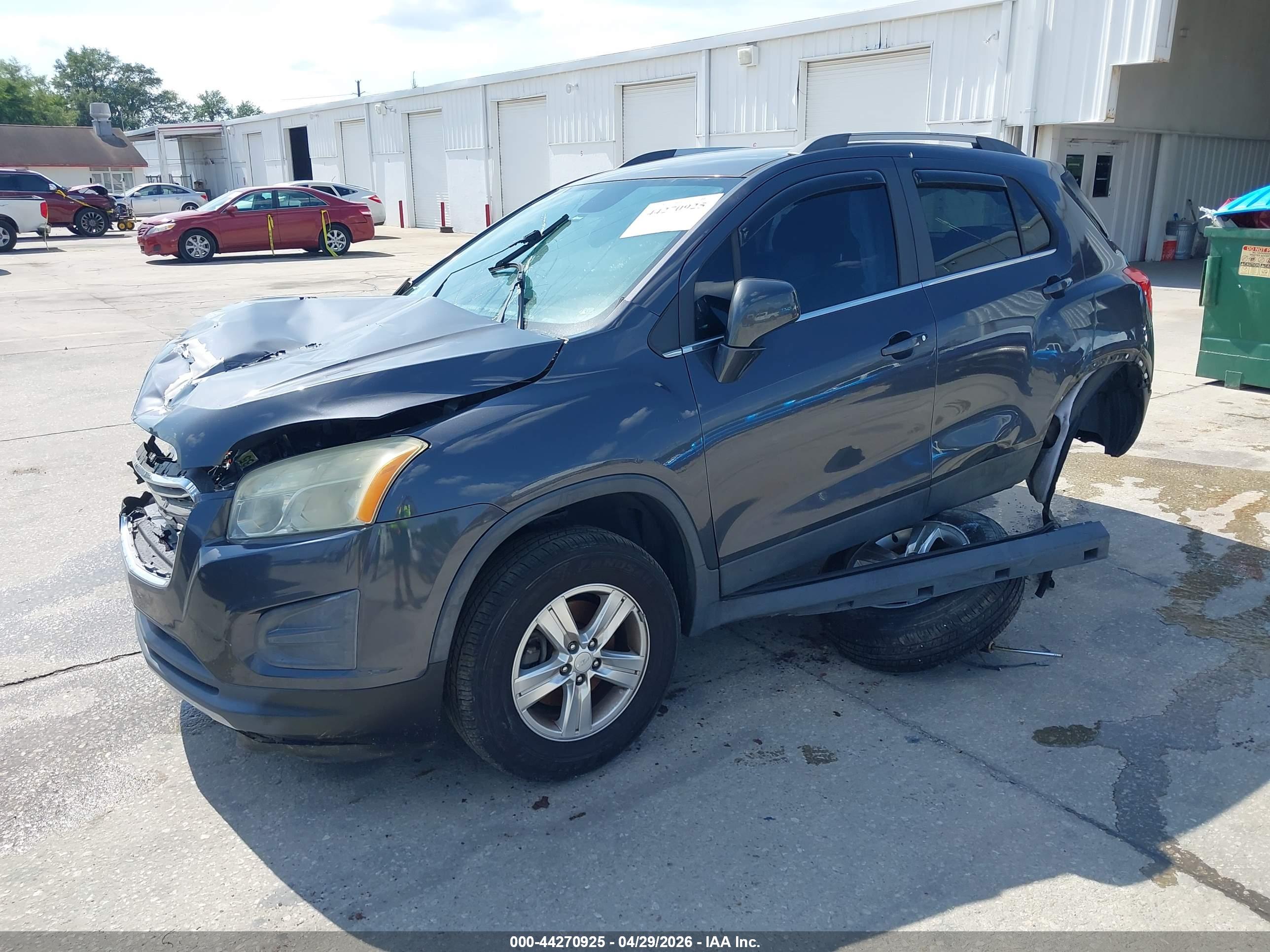 CHEVROLET TRAX image 2