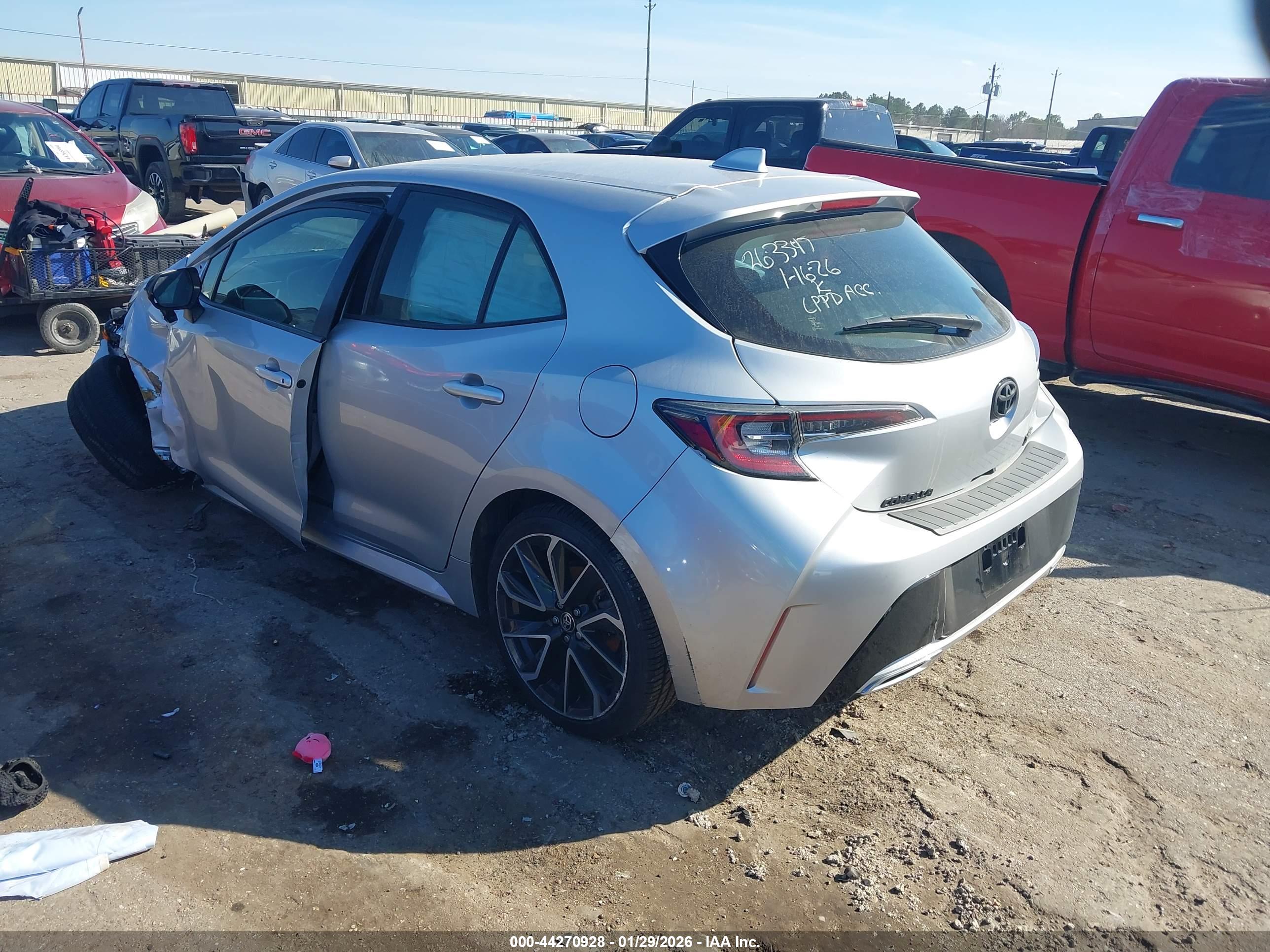 TOYOTA COROLLA image 3