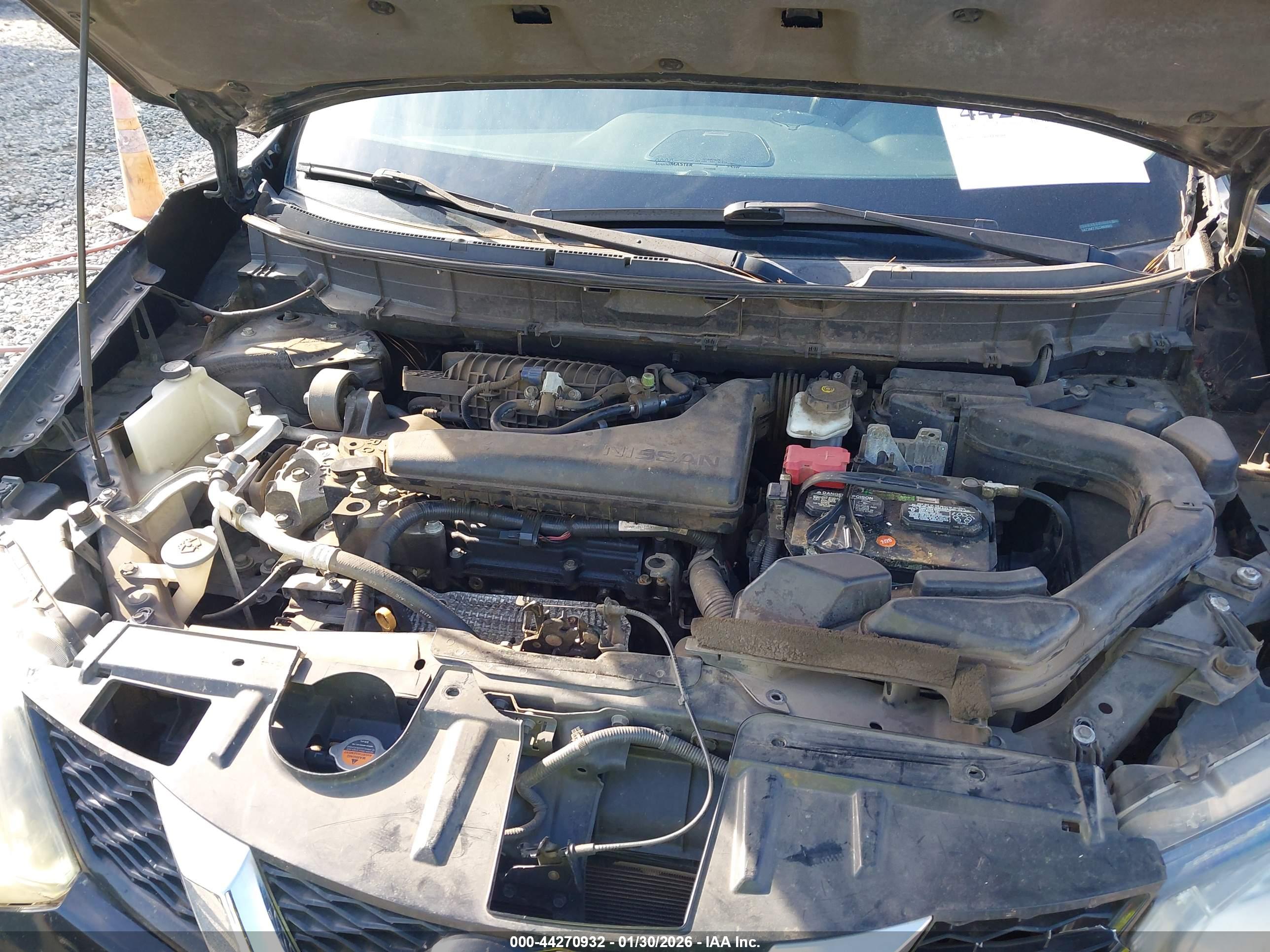 NISSAN ROGUE image 10