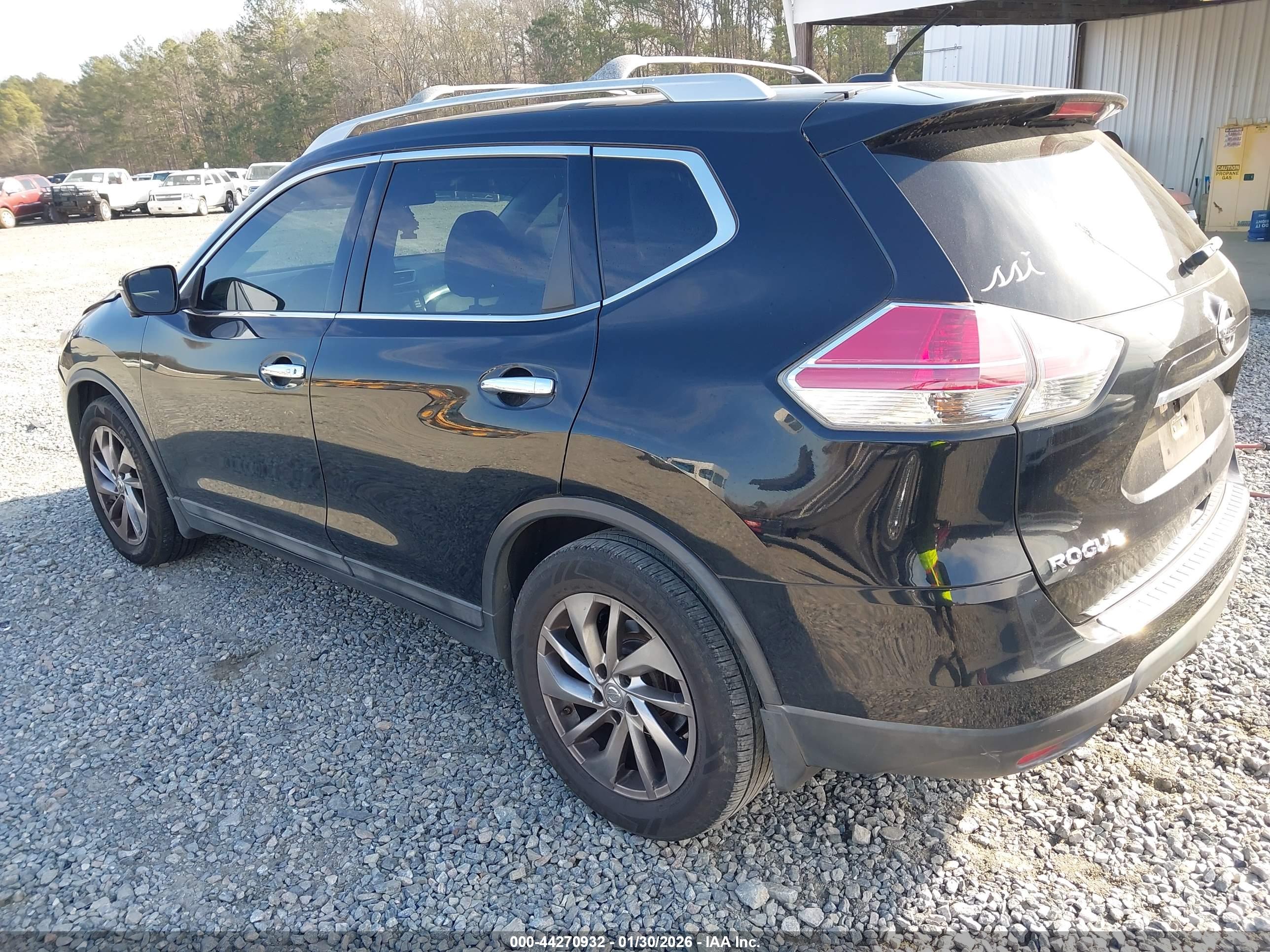 NISSAN ROGUE image 3
