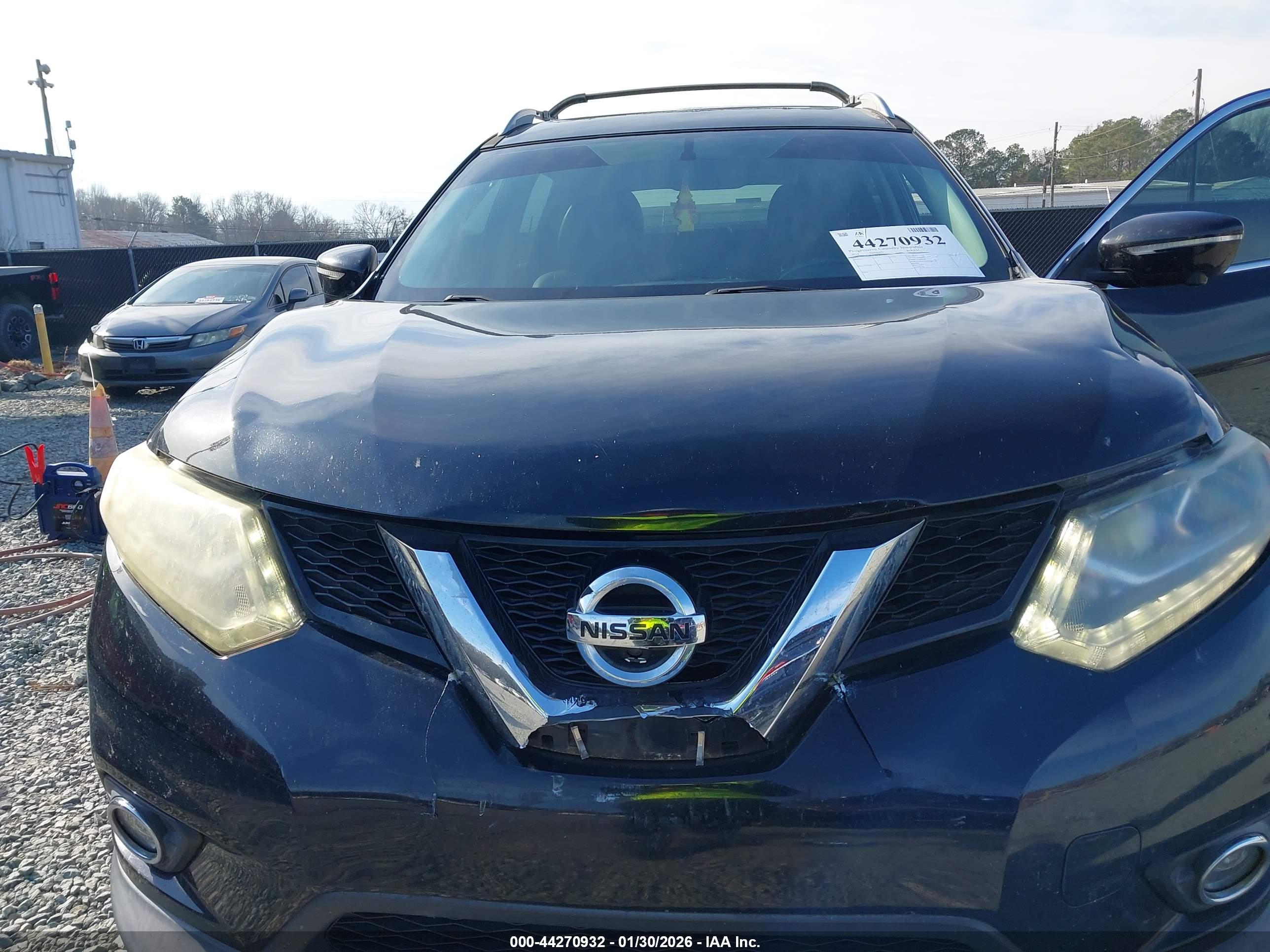 NISSAN ROGUE image 6