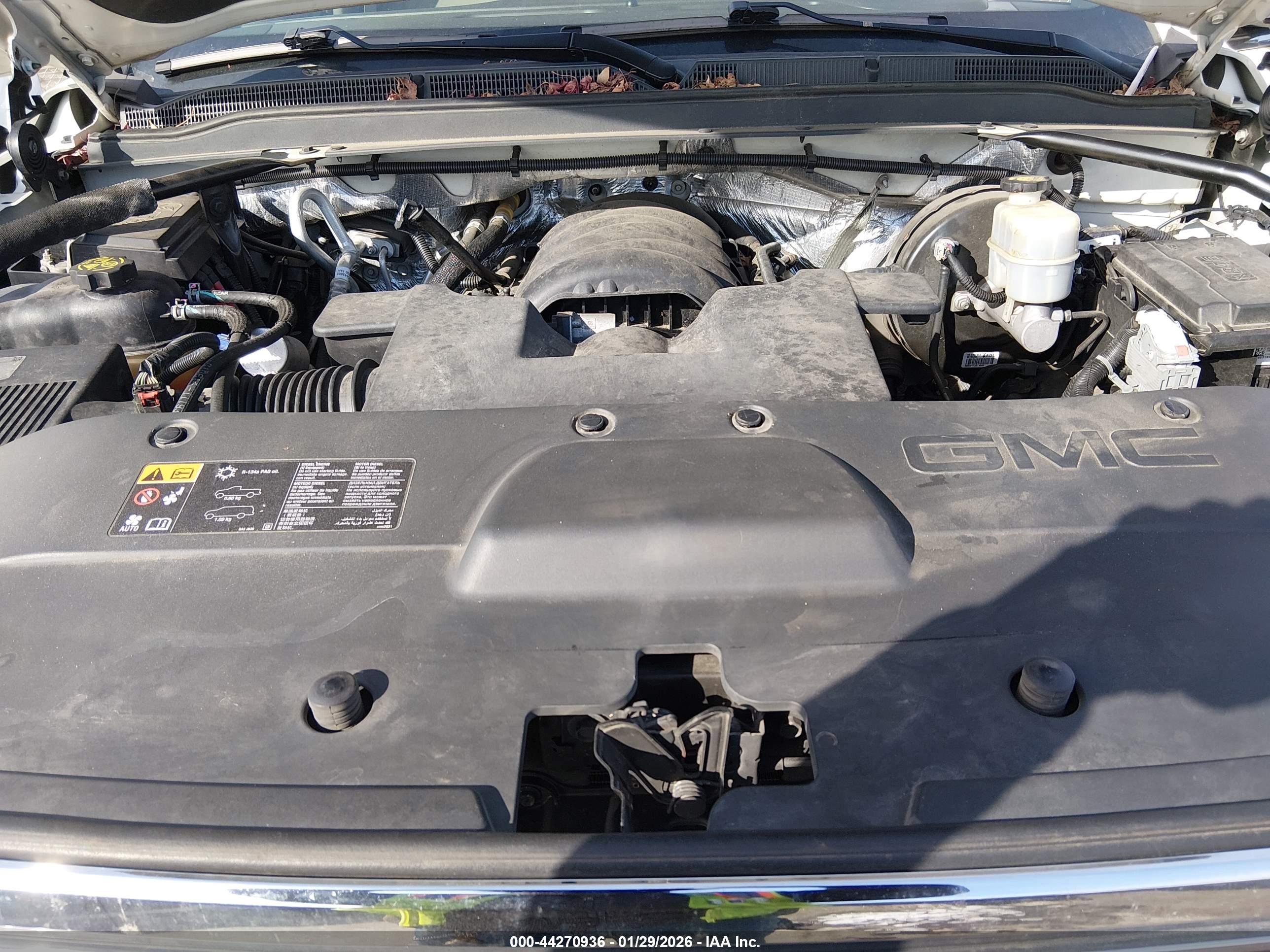 GMC YUKON image 10