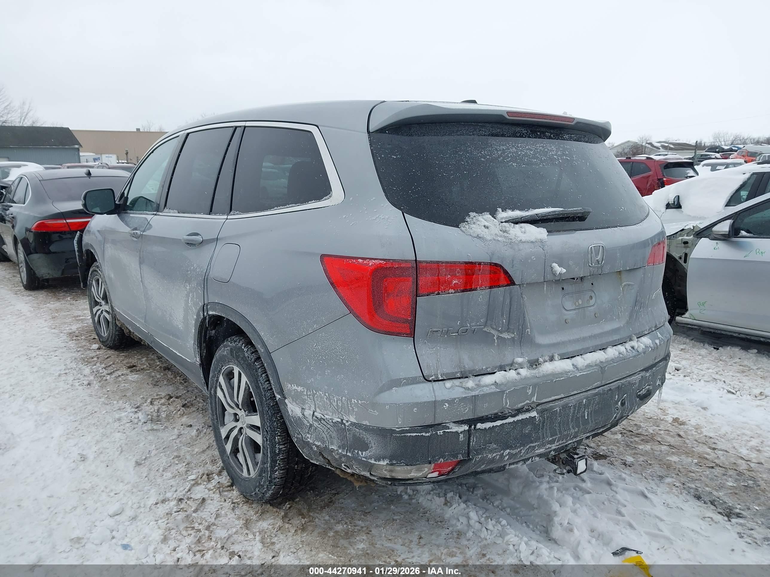 HONDA PILOT image 3