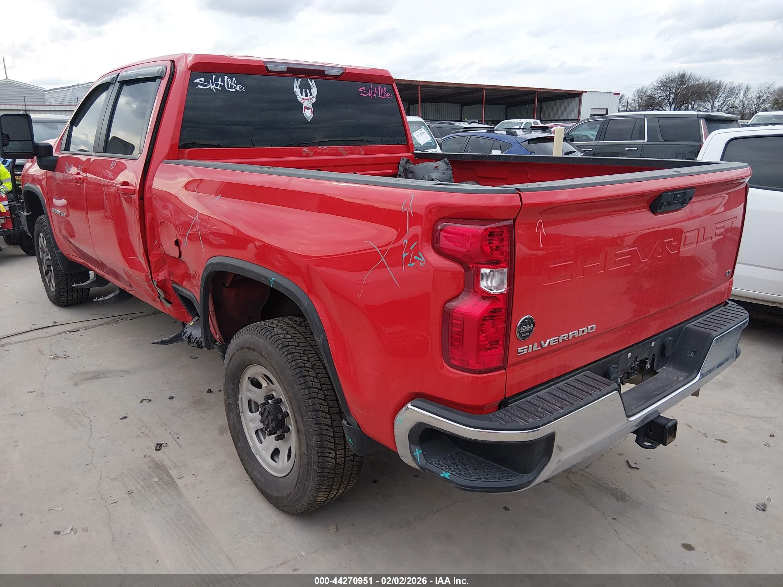 CHEVROLET SILVERADO image 3