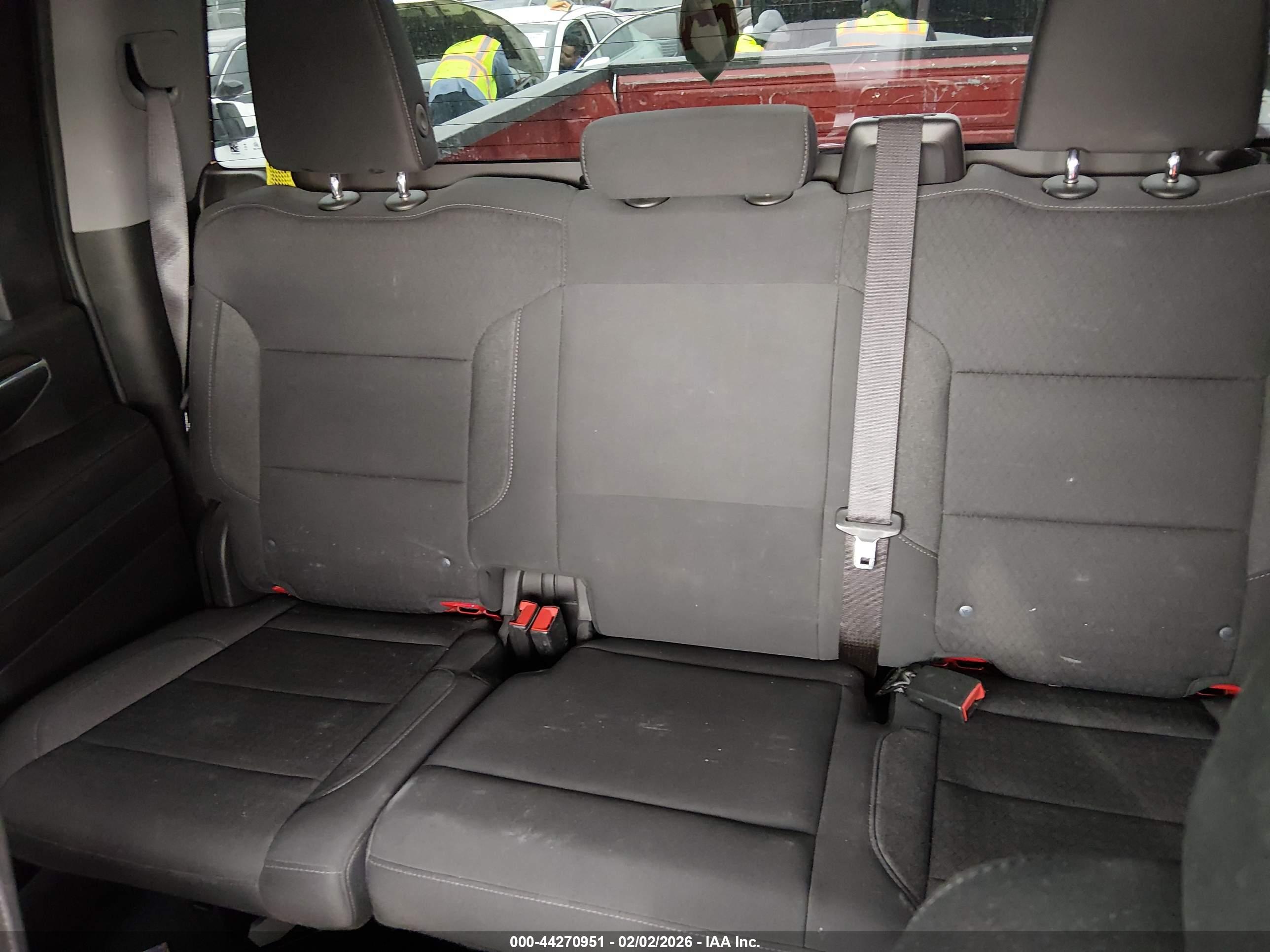 CHEVROLET SILVERADO image 7