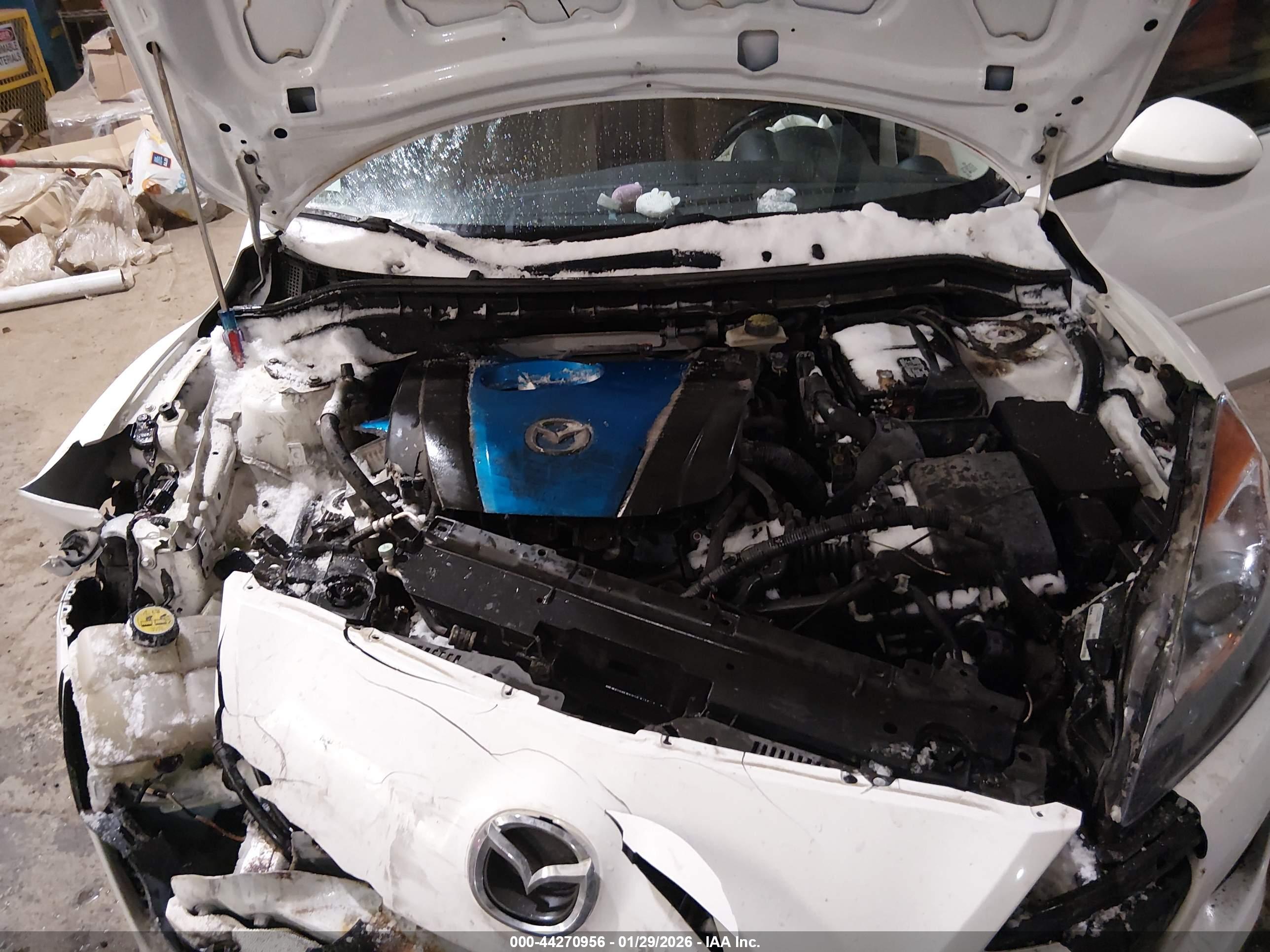 MAZDA MAZDA3 image 10