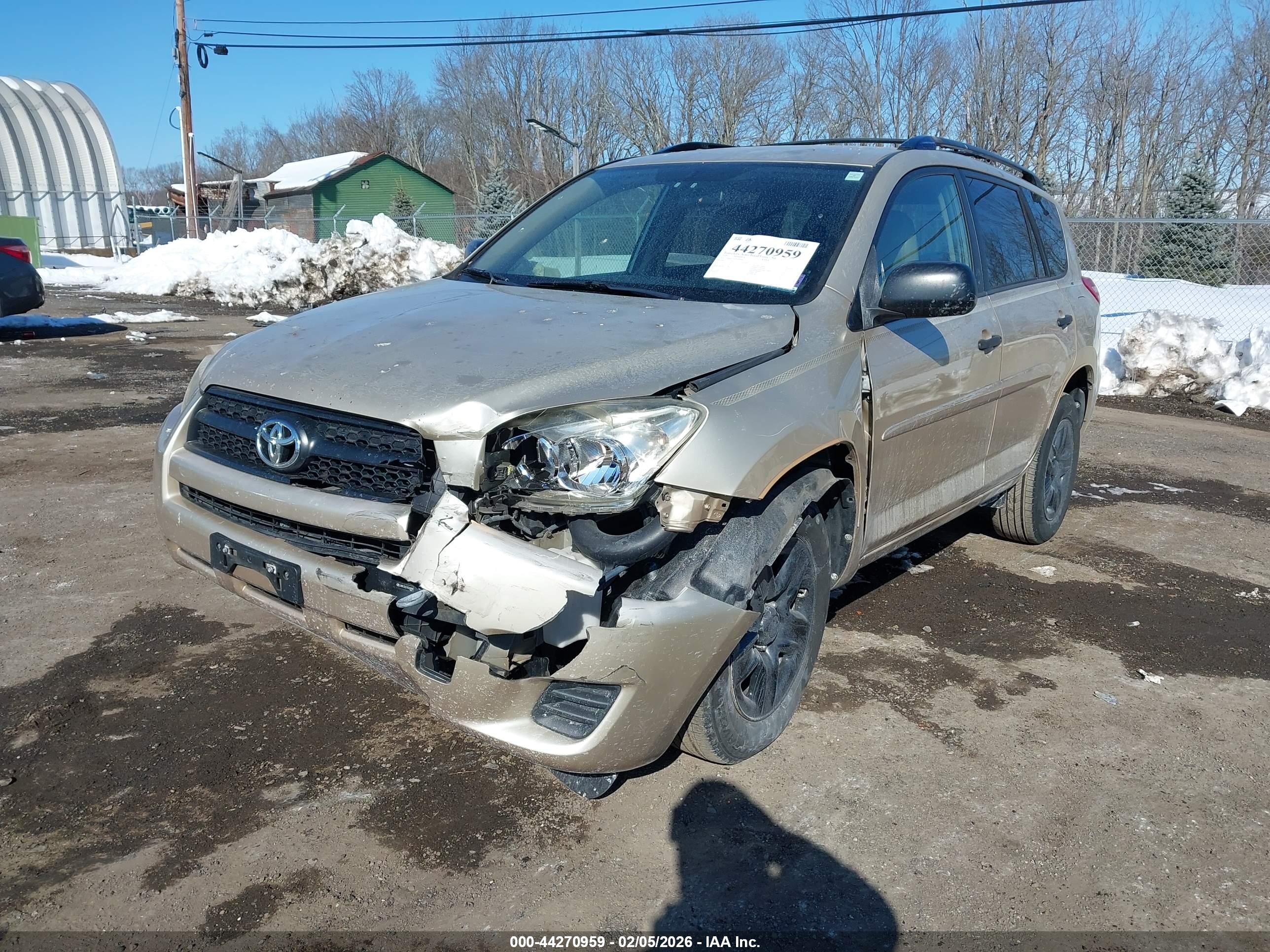 TOYOTA RAV4 image 6