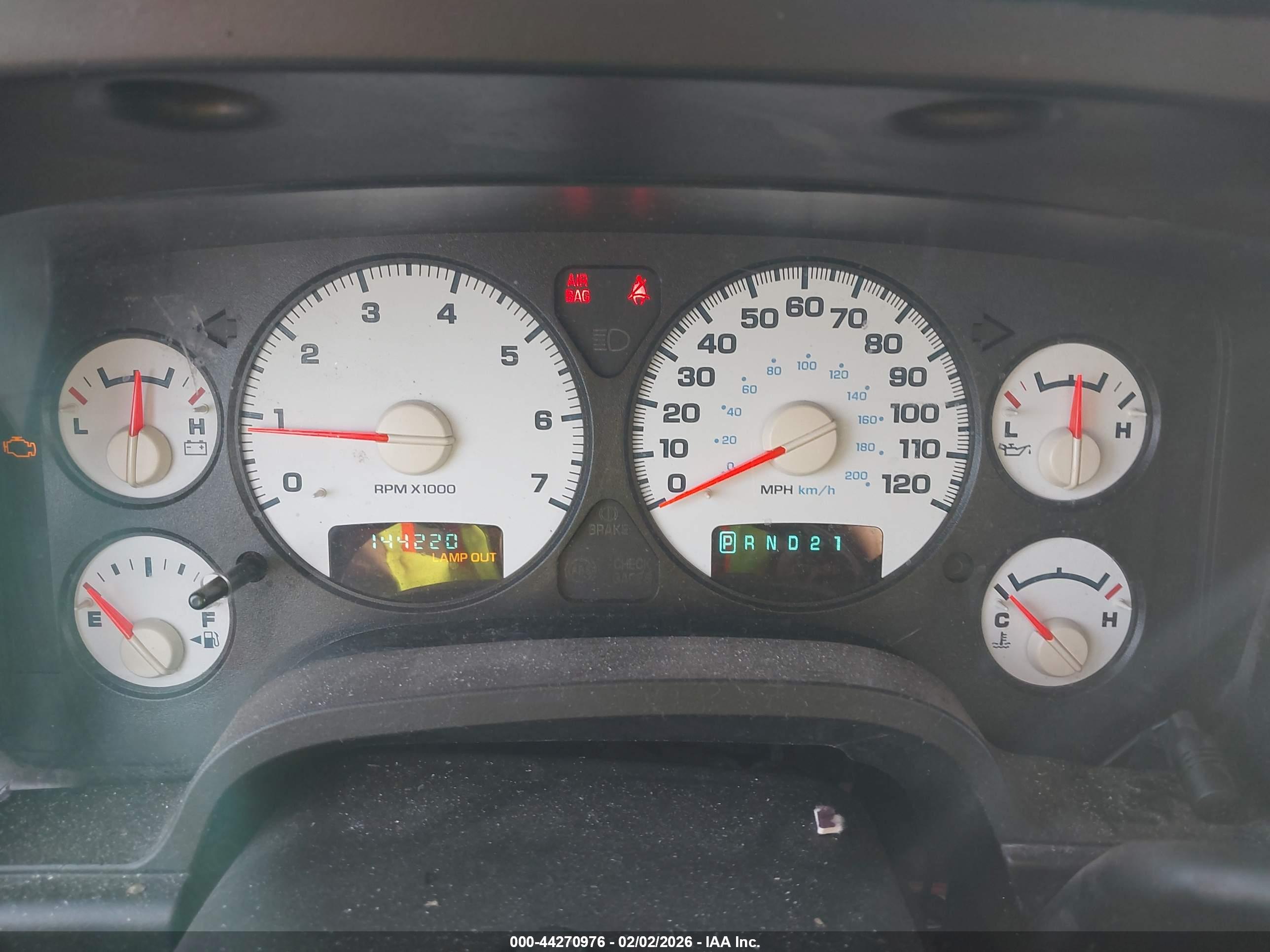 DODGE RAM image 7