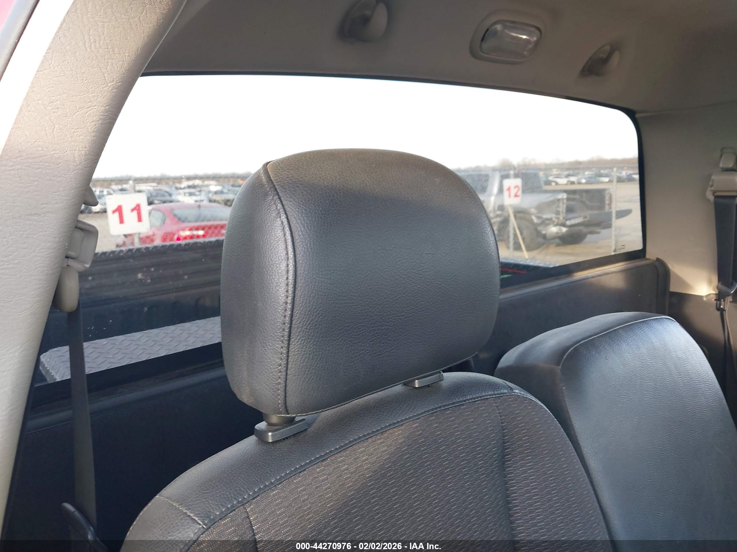DODGE RAM image 8