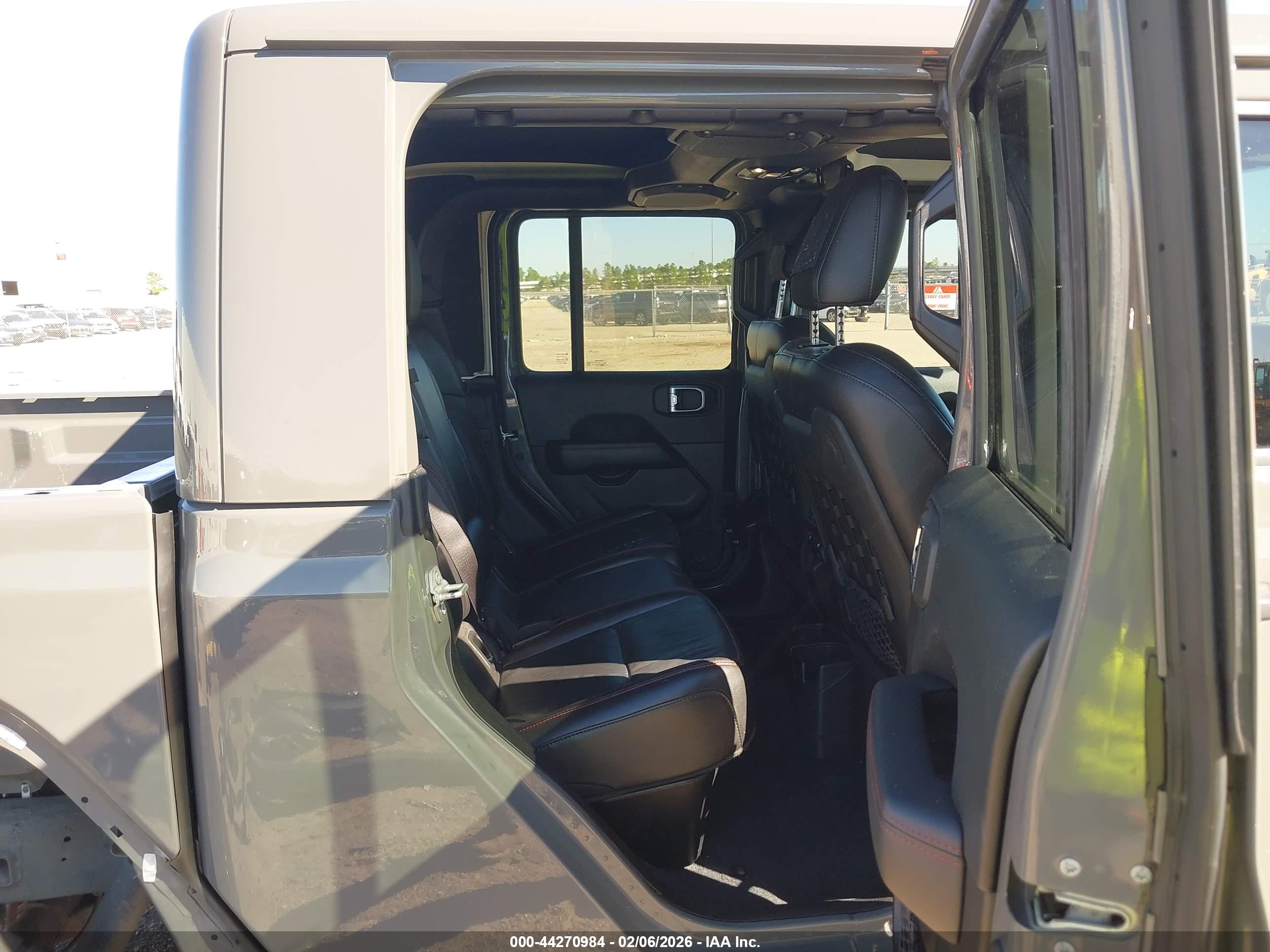 JEEP GLADIATOR image 8