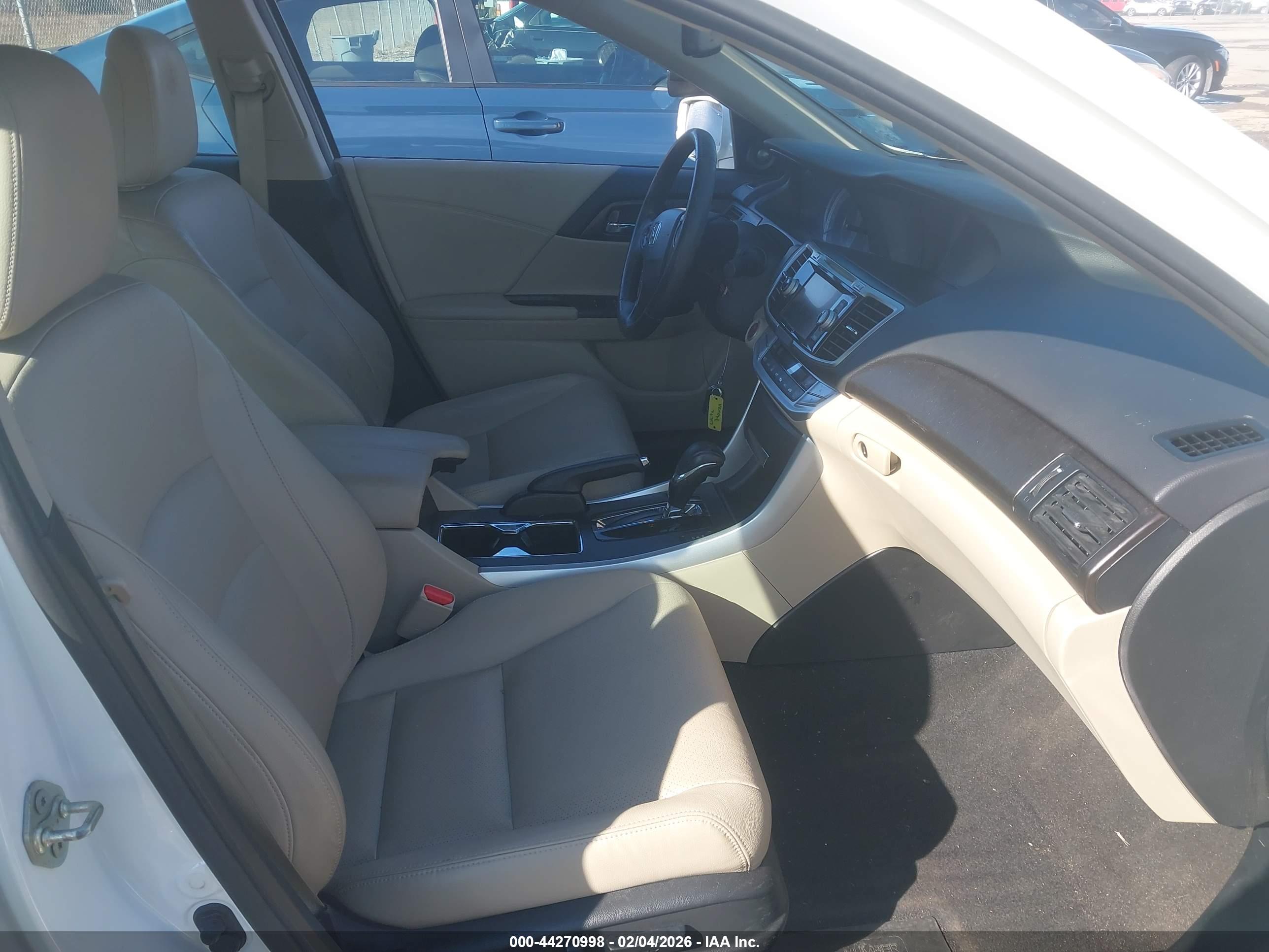 HONDA ACCORD image 5