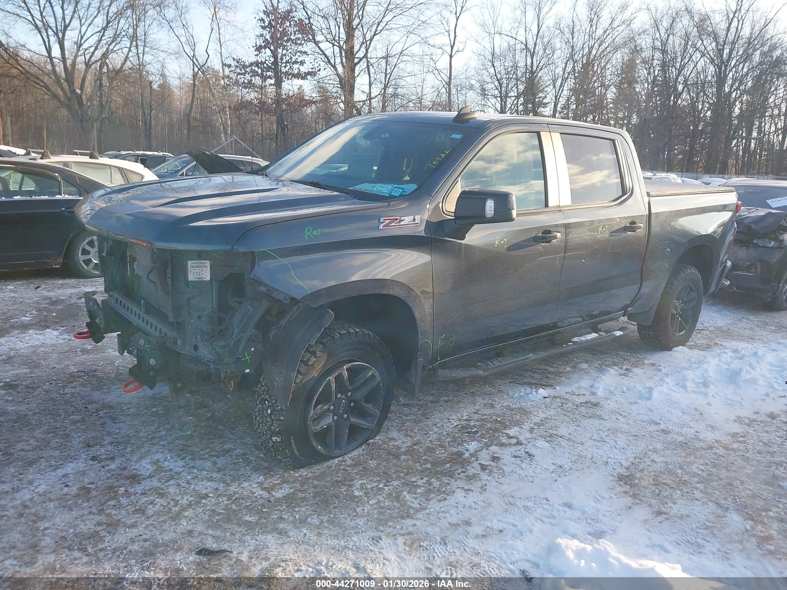 CHEVROLET SILVERADO image 2